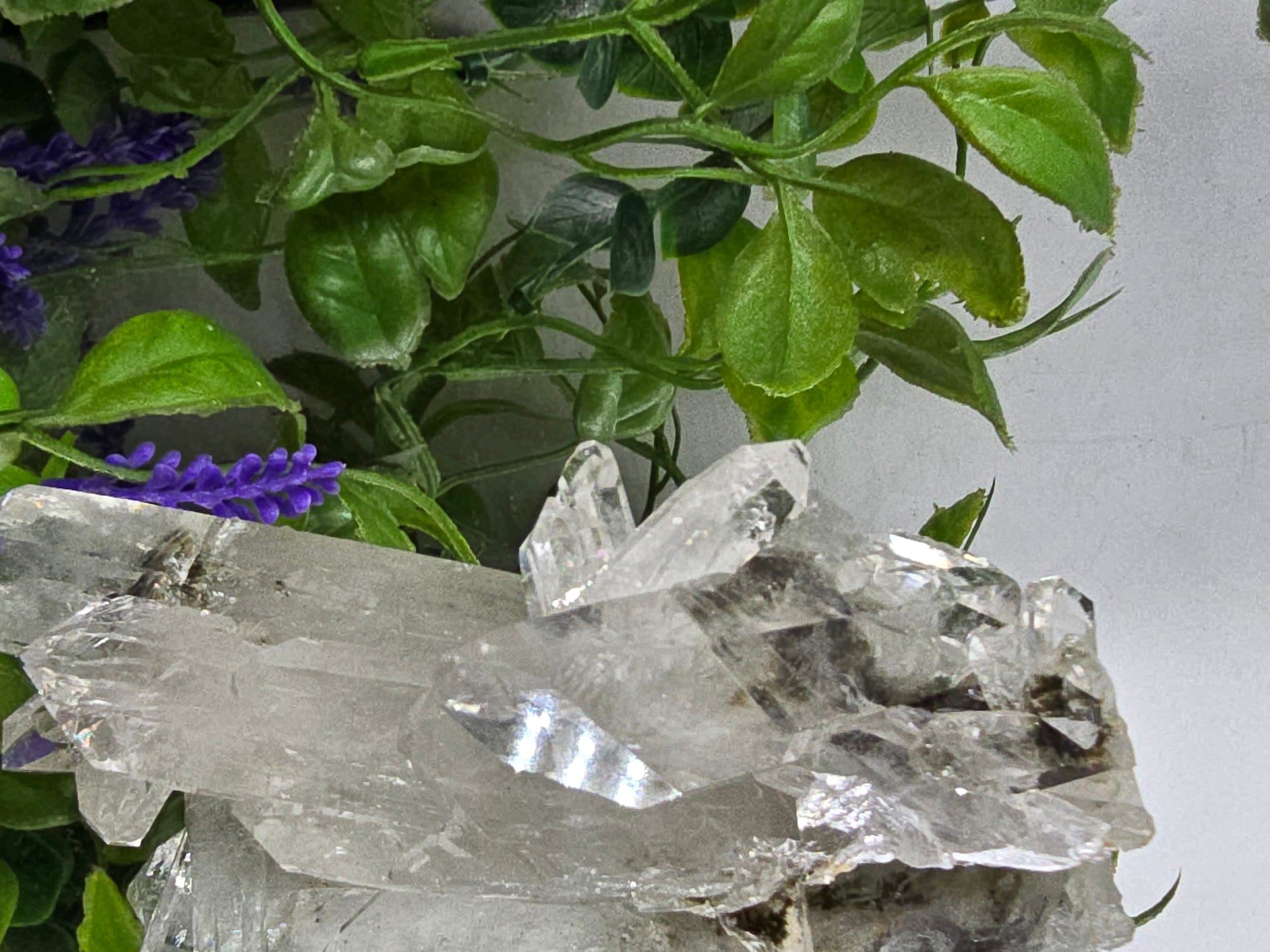 BLACK AND GREEN PHANTOM QUARTZ – “Protection & Renewal” – 12×5×3 cm Crystal Wellness