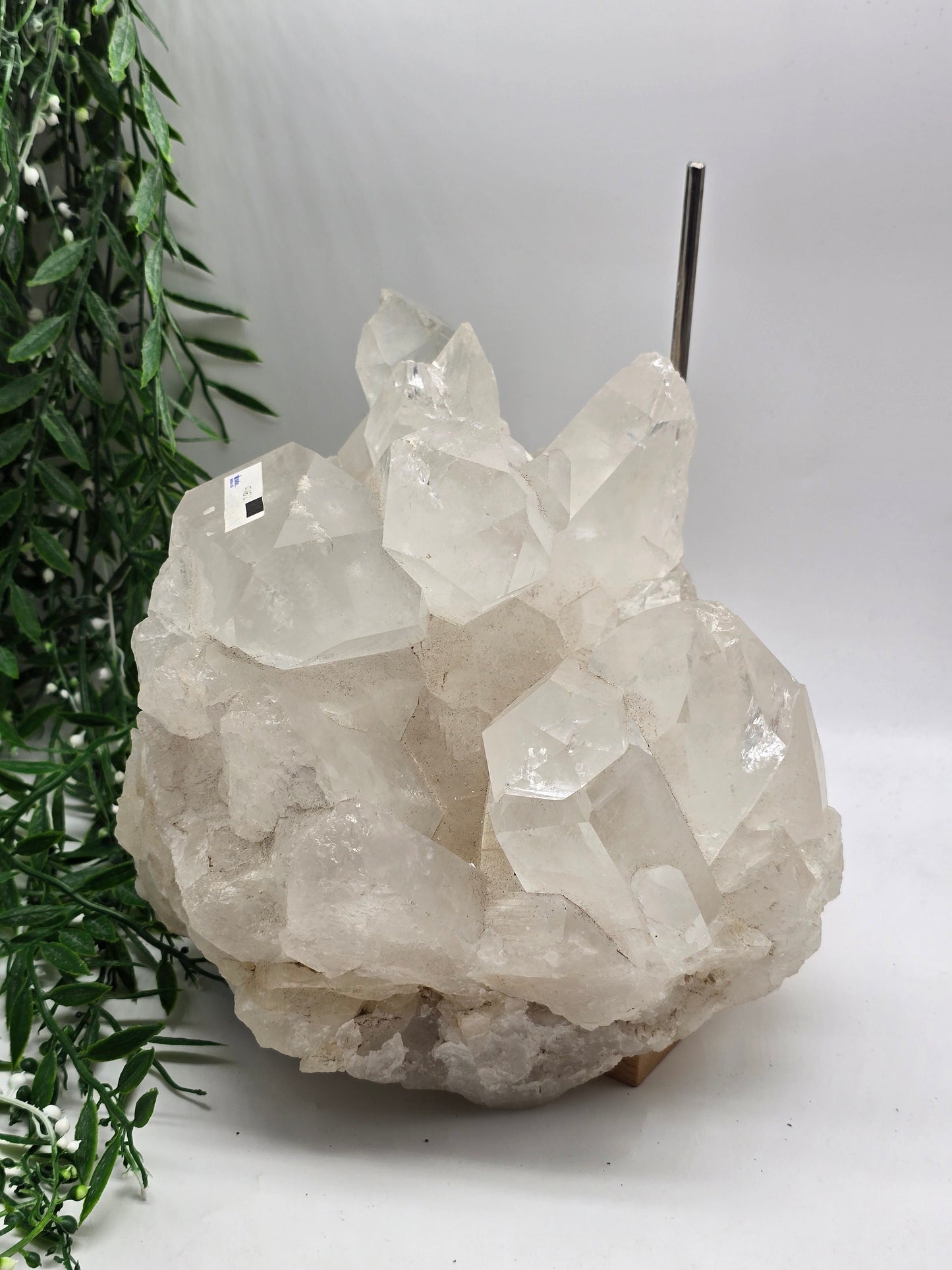 Premium High-Grade Brazilian Clear Quartz Cluster 7.9kg – Master Healing, Energy Amplification & Space Cleansing Crystal Wellness