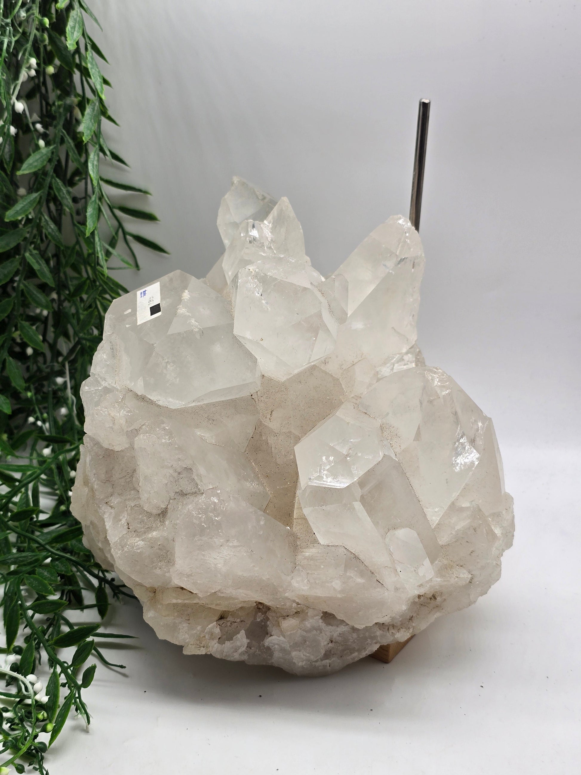 Premium High-Grade Brazilian Clear Quartz Cluster 7.9kg – Master Healing, Energy Amplification & Space Cleansing Crystal Wellness