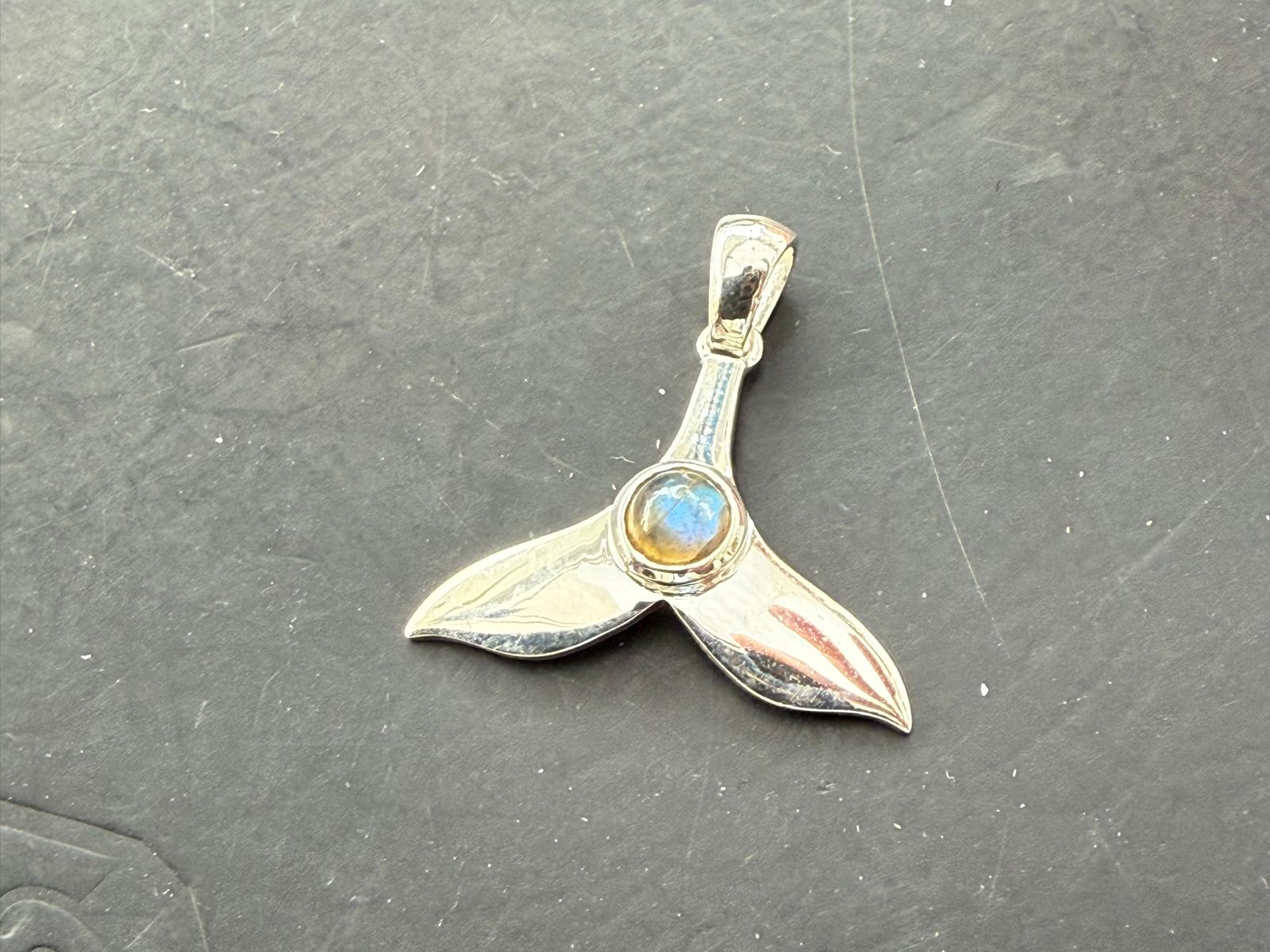 Natural Labradorite Whale Tail 925 Sterling Silver Pendant | Symbol of Protection, Transformation & Ocean Wisdom Crystal Wellness