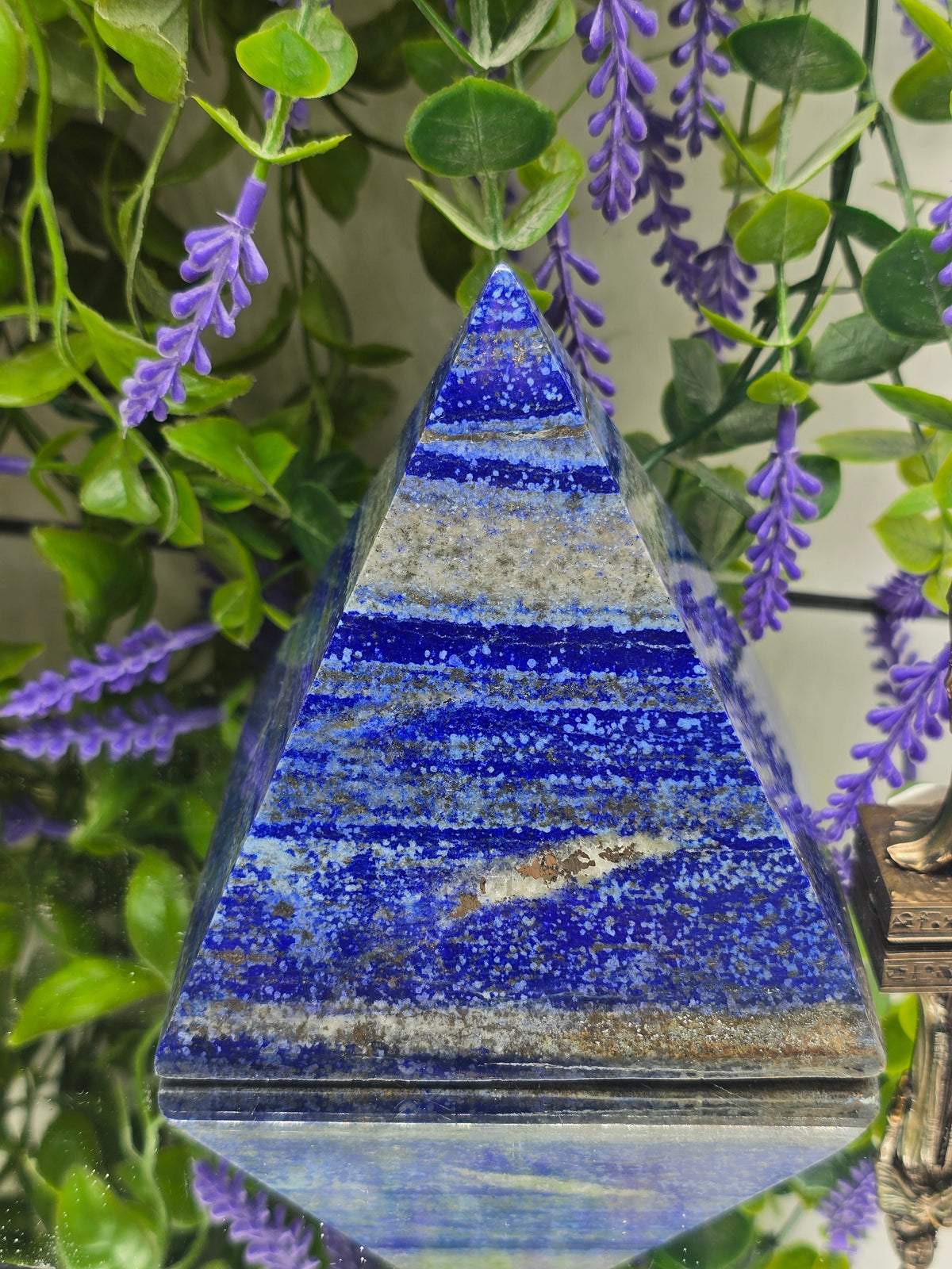 Lapis Lazuli Pyramid – Stone of Wisdom, Truth & Spiritual Insight | 1.3kg Crystal Wellness