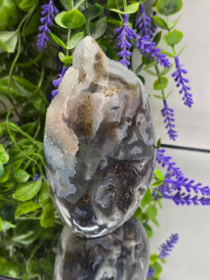 Moss Agate — Stone of Growth, Renewal & New Beginnings
945g | 14 × 9 × 5cm Crystal Wellness