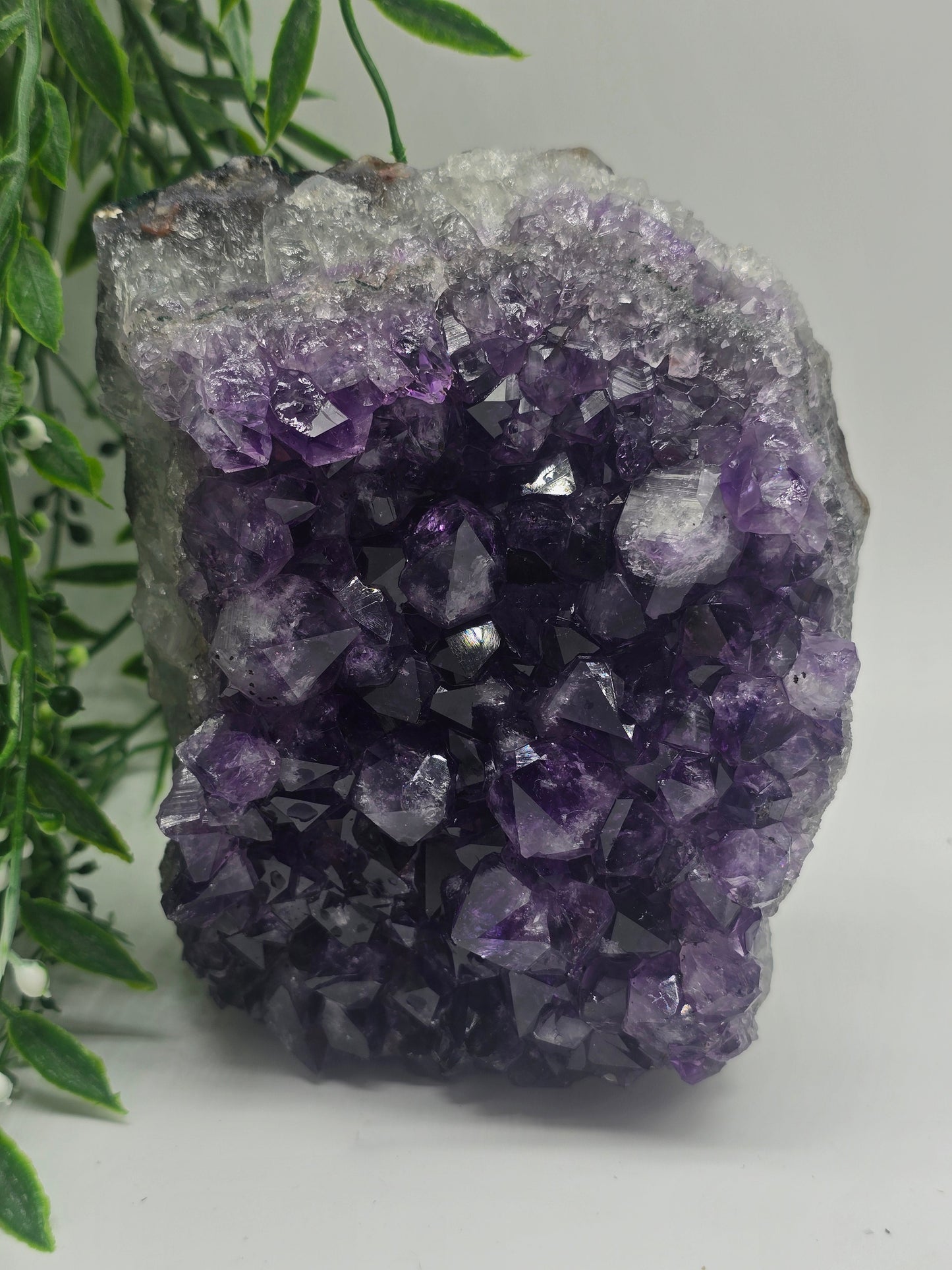 Amethyst High Grade – 14x11x7cm | 1.7kg Crystal Wellness
