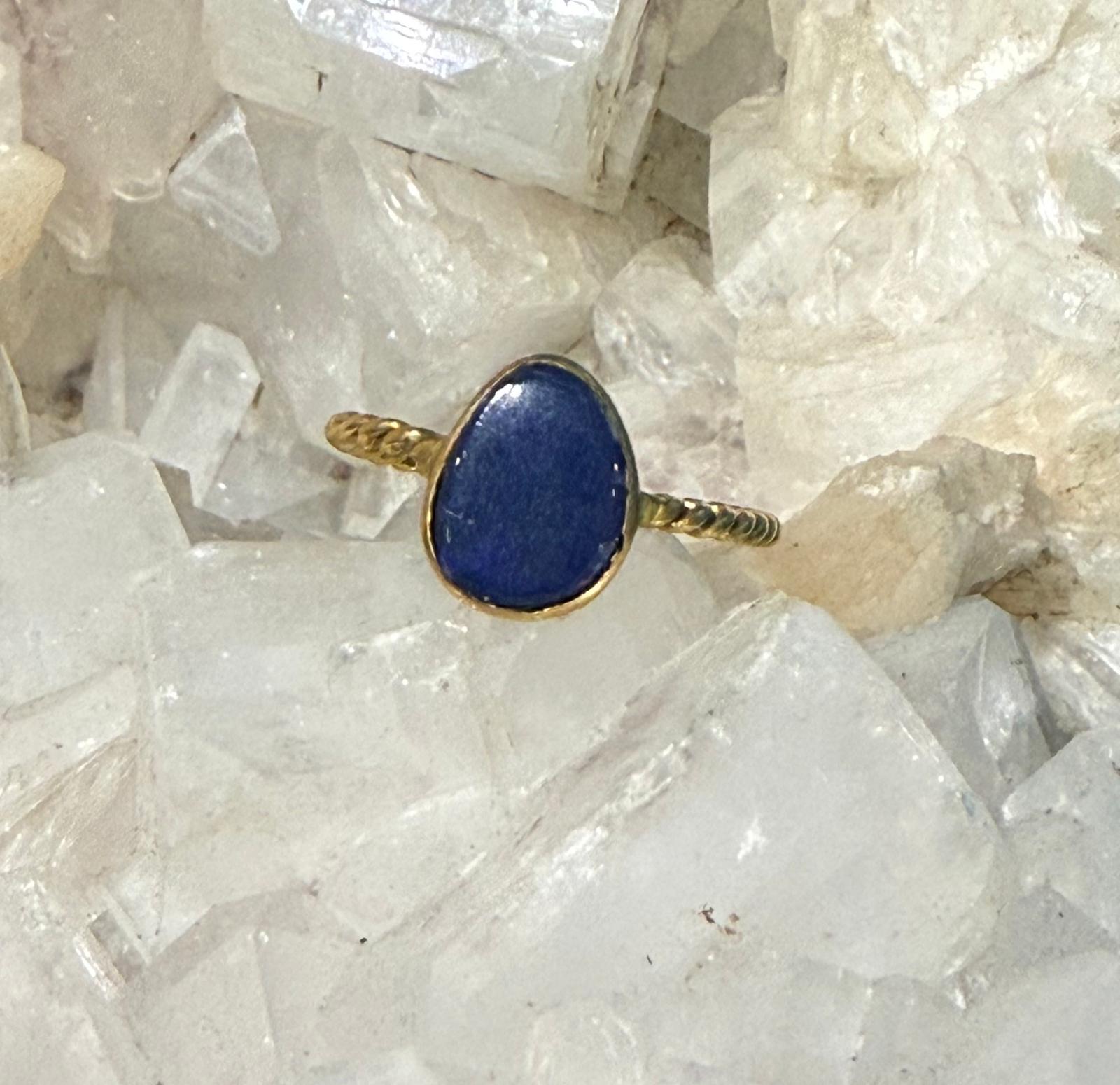 Australian Opal Ring in 22ct Gold – Stone of Intuition & Inner Magic Crystal Wellness