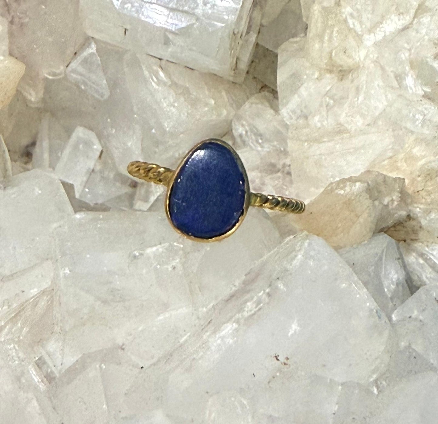 Australian Opal Ring in 22ct Gold – Stone of Intuition & Inner Magic Crystal Wellness