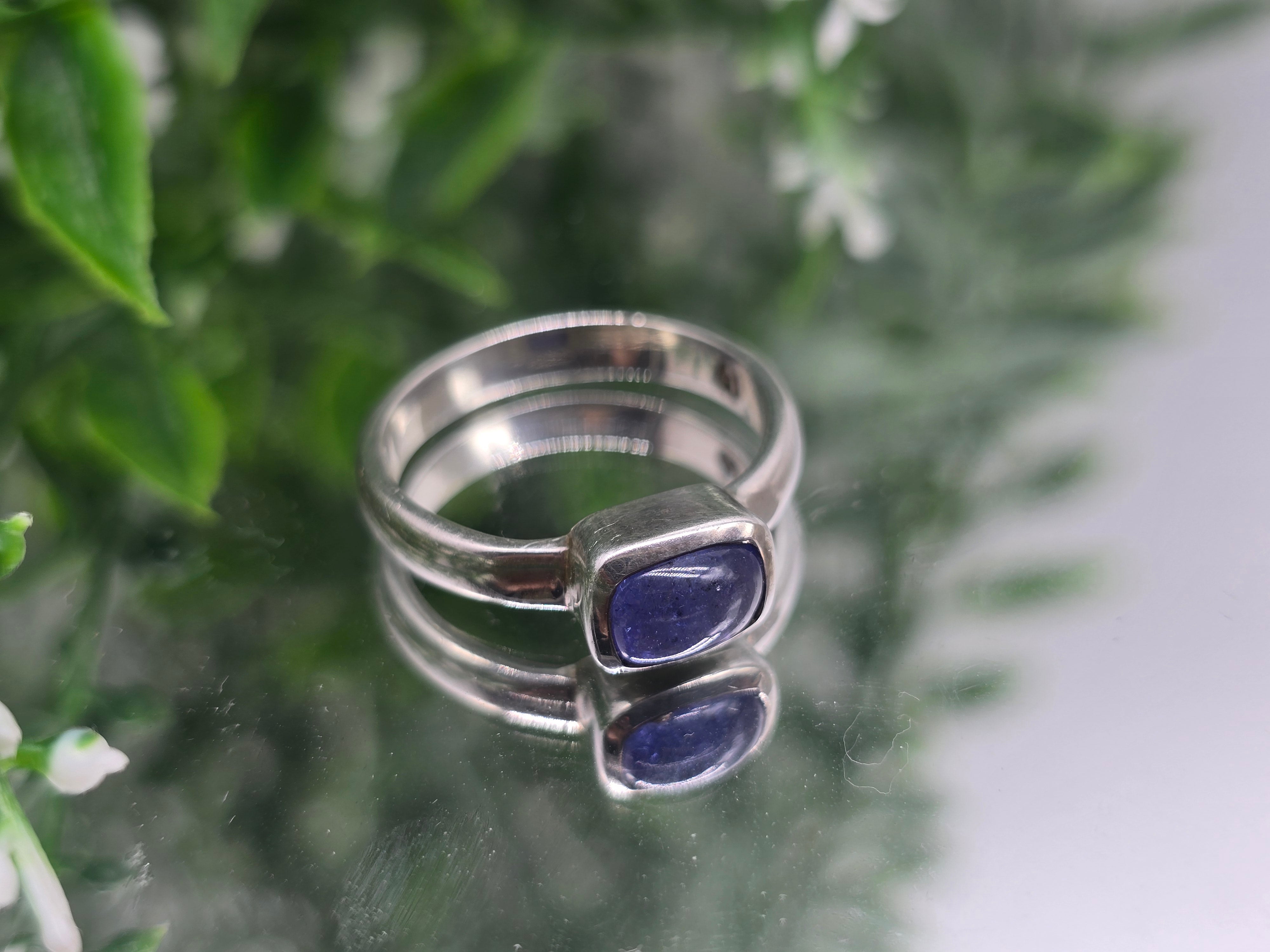 Elegant Tanzanite 925 Sterling Silver Ring Size 7.5 – Stone of Transformation, Calm & Higher Wisdom Crystal Wellness