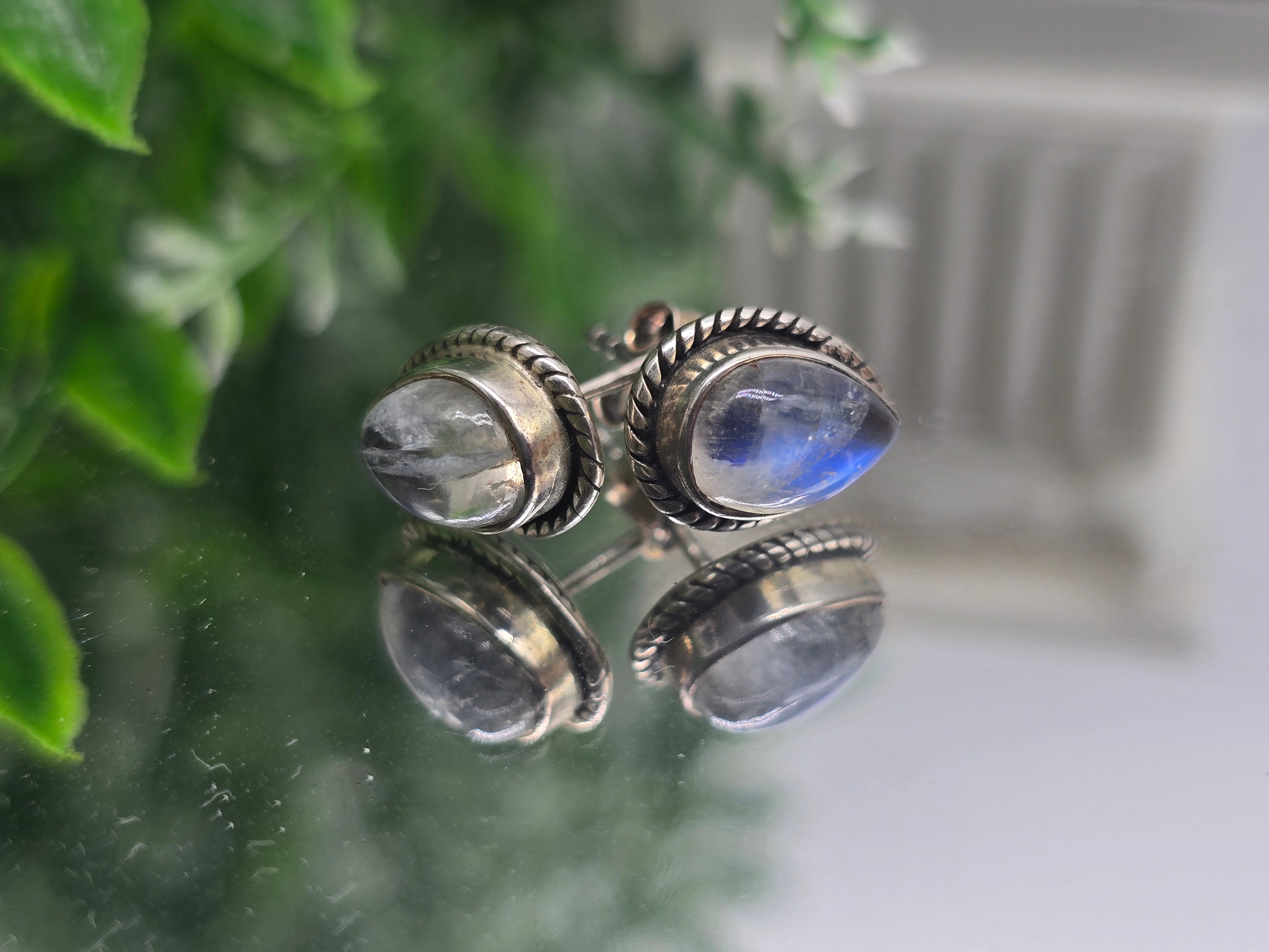 Rainbow Moonstone 925 Sterling Silver Studs – Teardrop Vintage Rope Frame 8x7mm Crystal Wellness