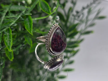 Eudialyte 925 Sterling Silver Ring (Size 9) – Stone of Love, Life Force & Emotional Healing Crystal Wellness