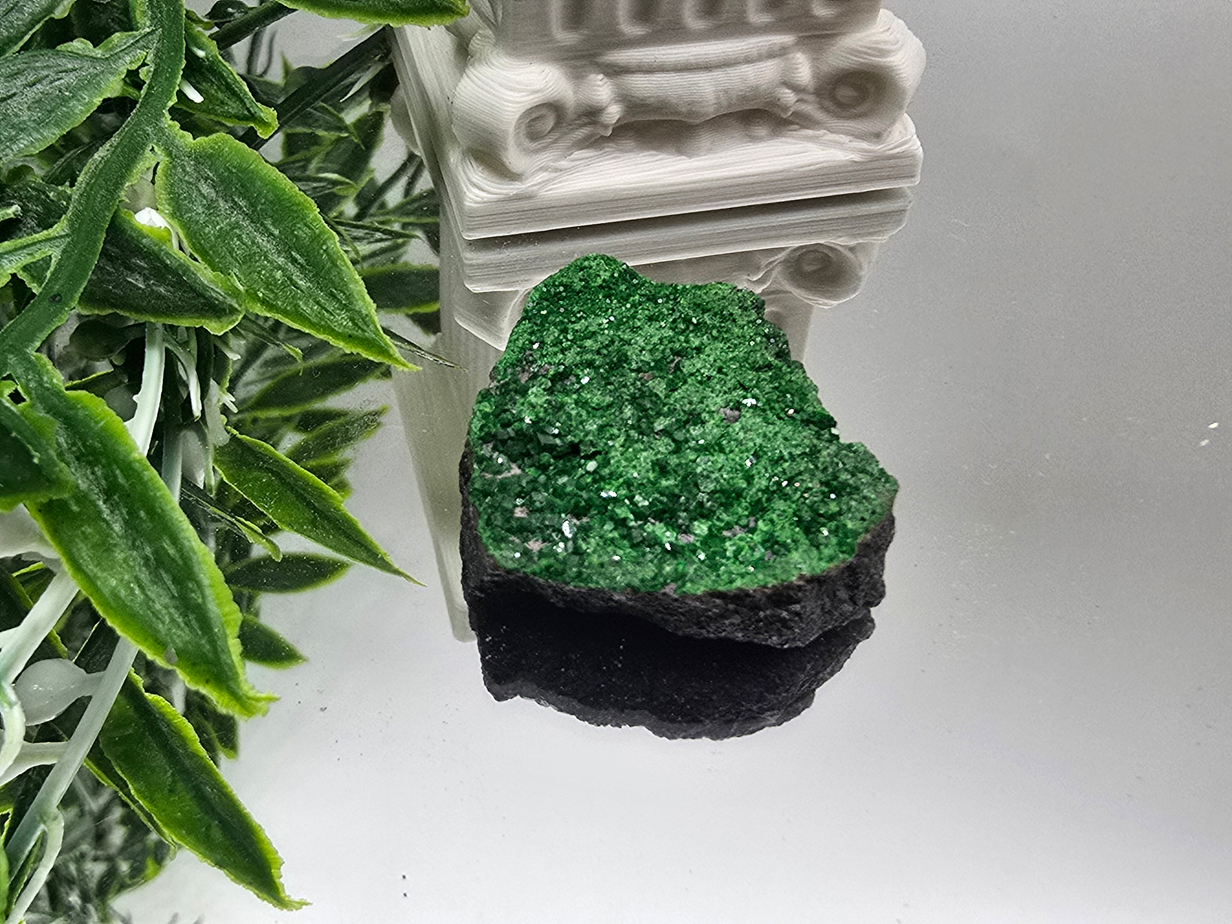 Uvarovite Rare AAA 33 × 27 × 8 mm (Stone of Abundant Heart & Prosperity) Crystal Wellness