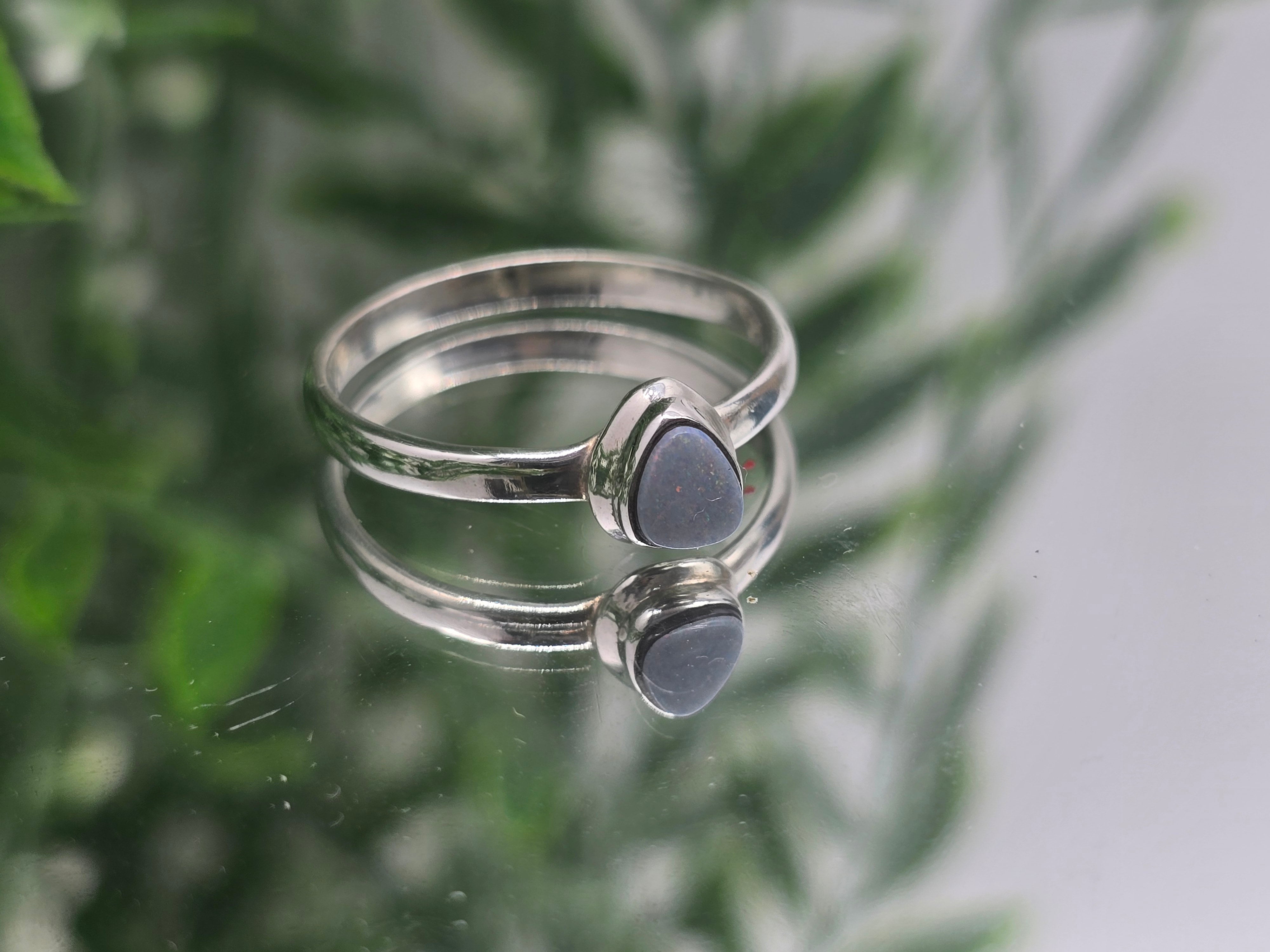 🌟 Australian Opal 925 Sterling Silver Ring Size 8.5 – Rainbow Fire Gemstone for Love & Creativity Crystal Wellness