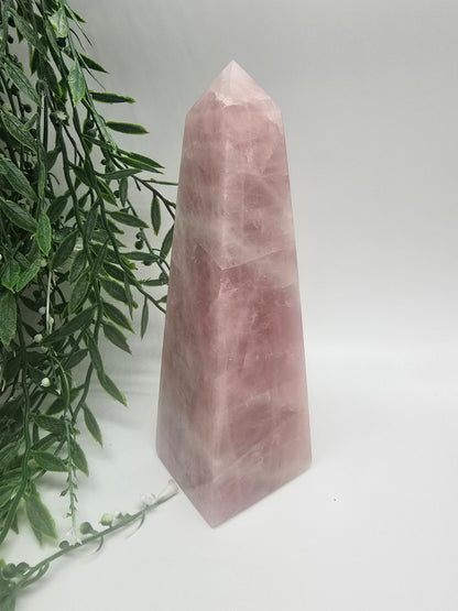 Rose Quartz Obelisk 1023g 215mm x 64mm Crystal Wellness