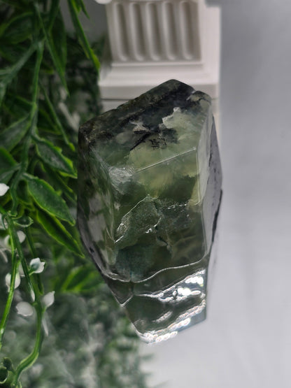 ✨ Prehnite Freeform – 129g | 4 × 4 × 3 cm Crystal Wellness