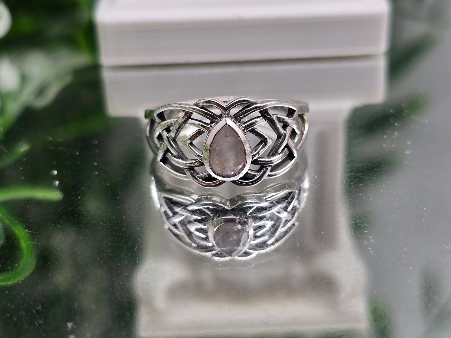 Rose Quartz Faceted 925 Sterling Silver Ring Size 7 |
Stone of Love, Self-Love & Emotional Healing Crystal Wellness