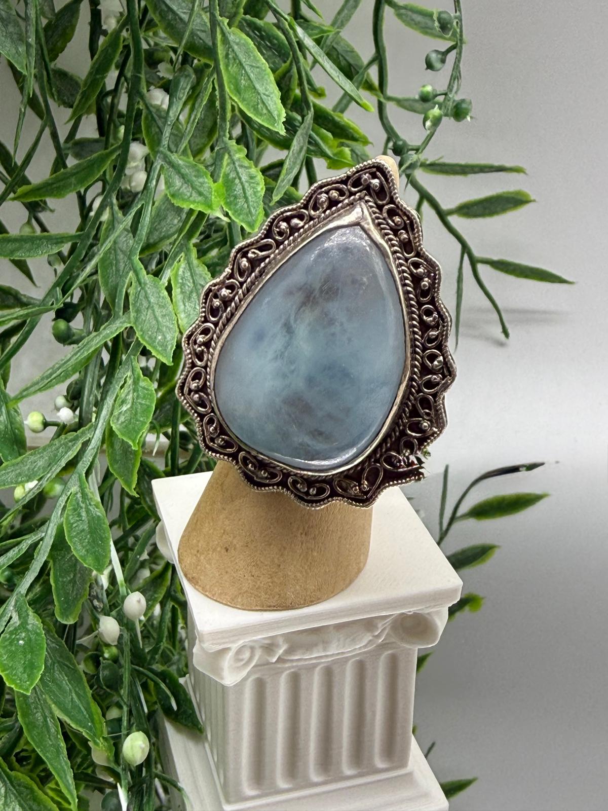 Premium Aquamarine Statement Ring in 925 Sterling Silver — Ocean Calm & Rare Elegance Crystal Wellness