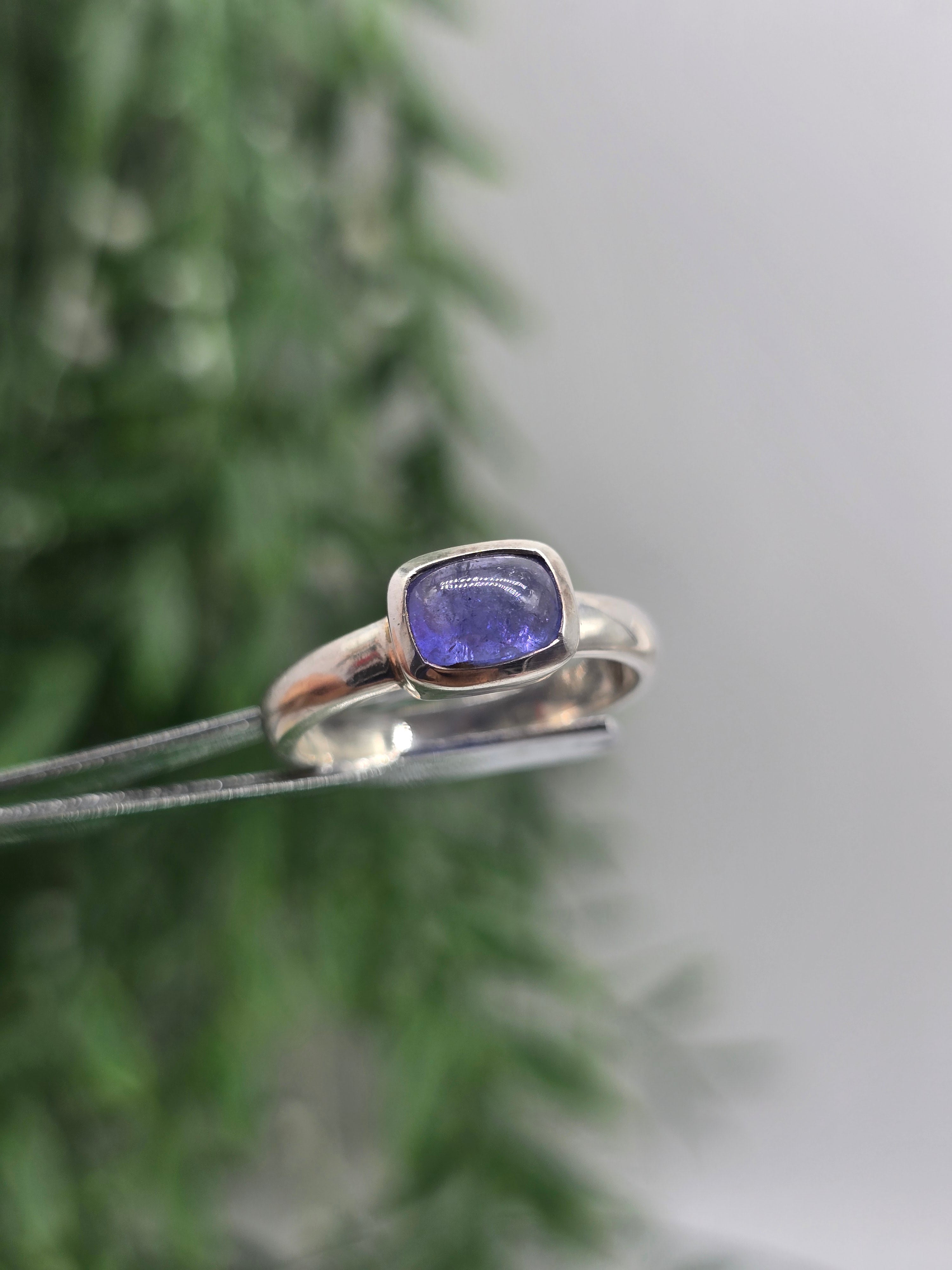 Elegant Tanzanite 925 Sterling Silver Ring Size 7.5 – Stone of Transformation, Calm & Higher Wisdom Crystal Wellness
