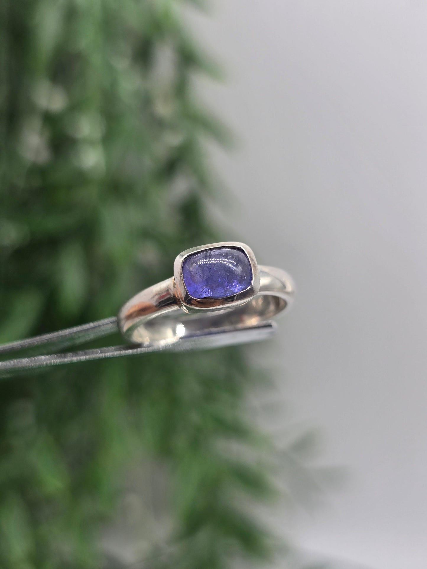 Elegant Tanzanite 925 Sterling Silver Ring Size 7.5 – Stone of Transformation, Calm & Higher Wisdom Crystal Wellness