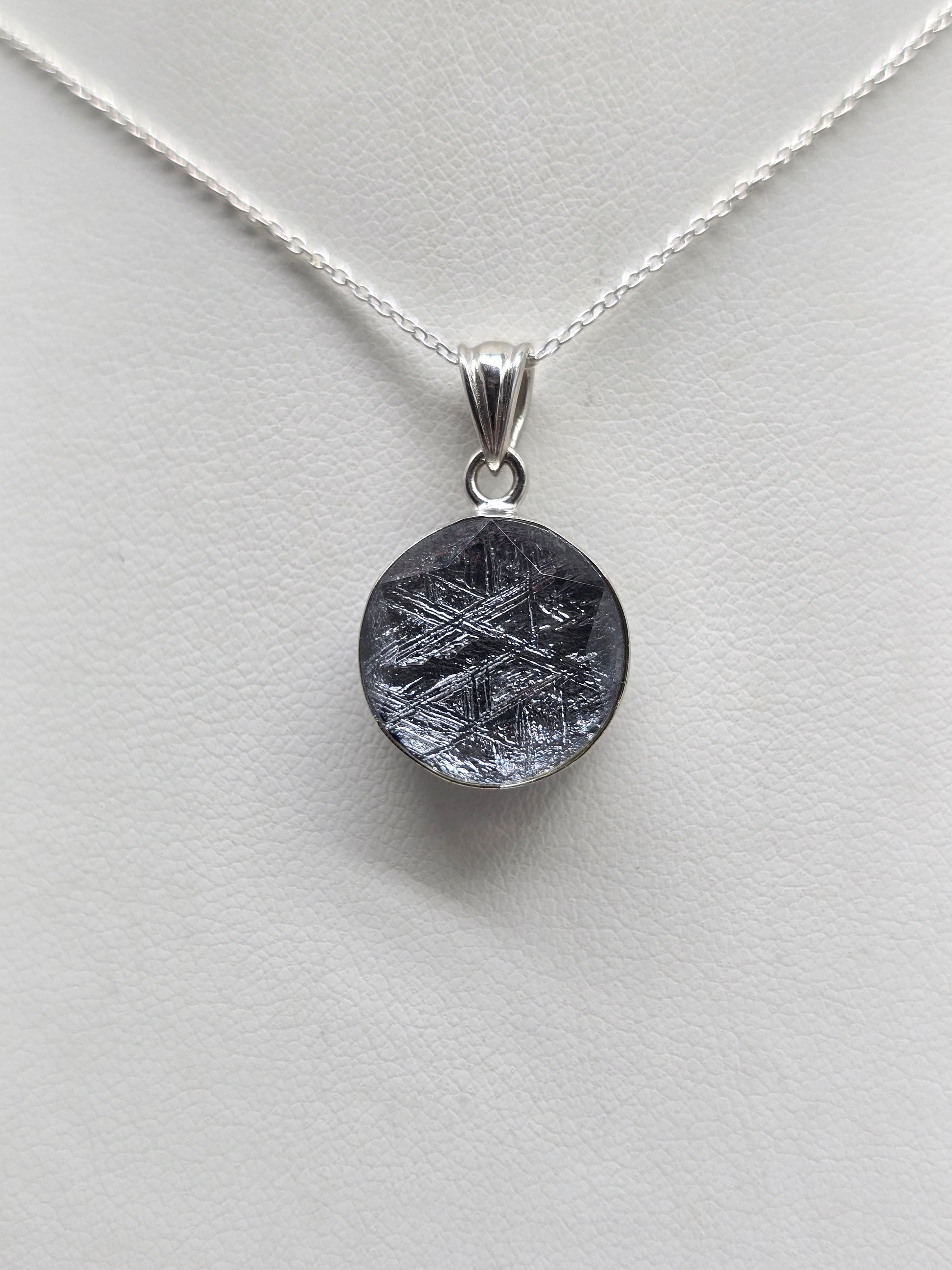Munionalusta Meteorite Round Pendant 15mm – Swedish Iron Meteorite – Cosmic Protection, Grounding & Spiritual Awakening Crystal Wellness