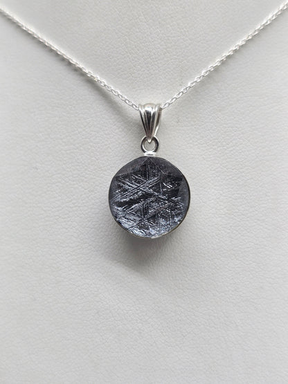 Munionalusta Meteorite Round Pendant 15mm – Swedish Iron Meteorite – Cosmic Protection, Grounding & Spiritual Awakening Crystal Wellness