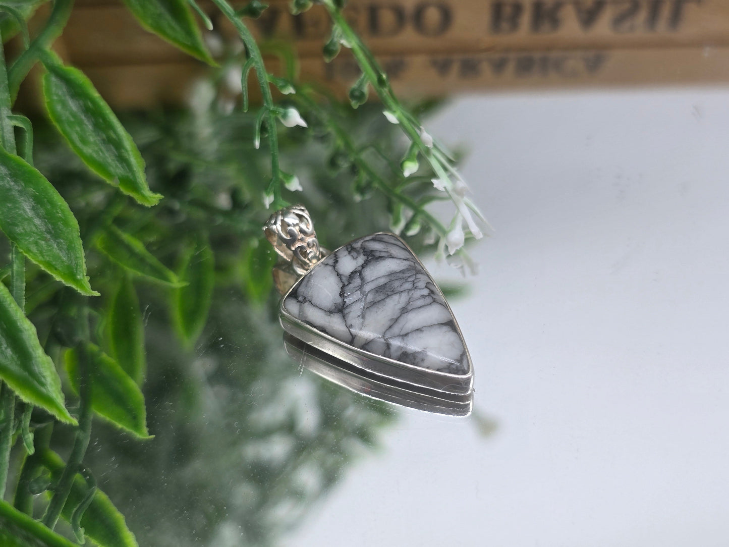 ✨ Pinolith Shield Pendant – 25×19mm | Sterling Silver 925 Crystal Wellness