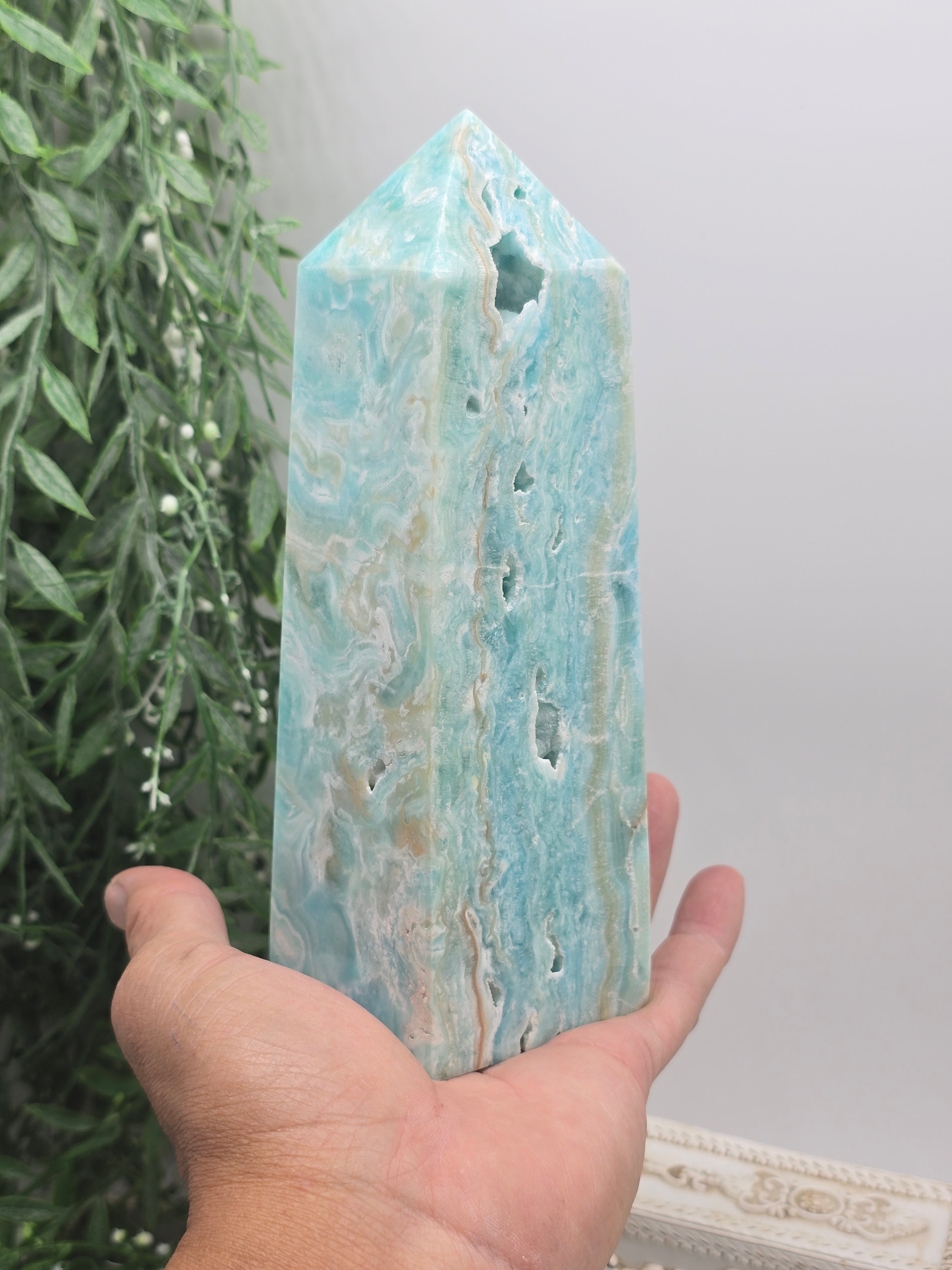Caribbean Blue Calcite Point 19x6.5cm (Stone of Tranquil Clarity & Emotional Renewal) Crystal Wellness