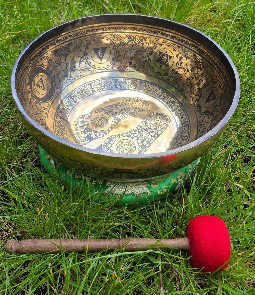 Extra Large Singing Bowl With Buddha Foot And Om Symbol Design Handcrafted With Thick Material And High Quality 40cm Crystal Wellness