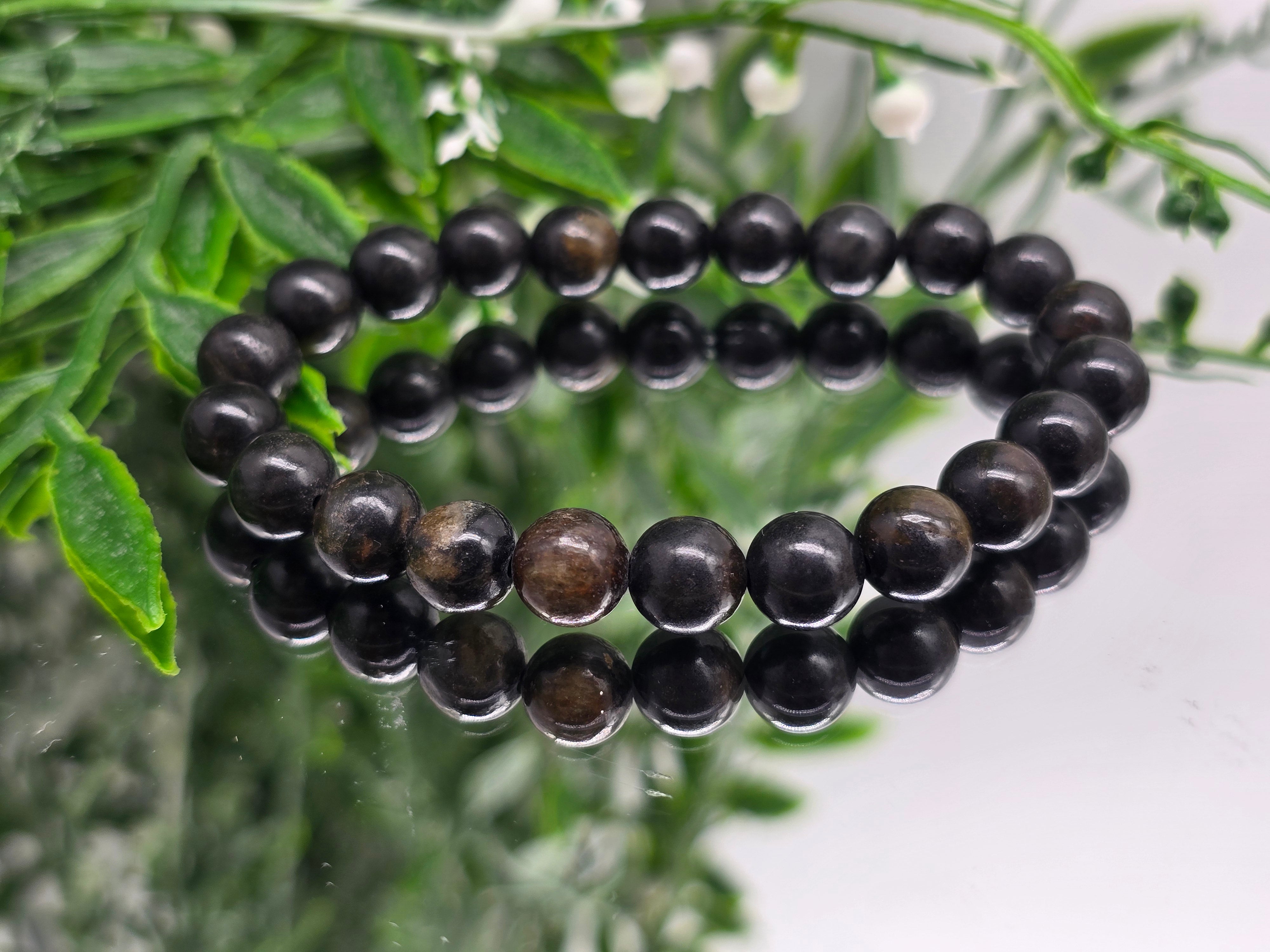 Genuine Isua Stone Bracelet from Greenland – One of Earth’s Oldest Stones | Power, Balance & Root Chakra Healing Crystal Wellness