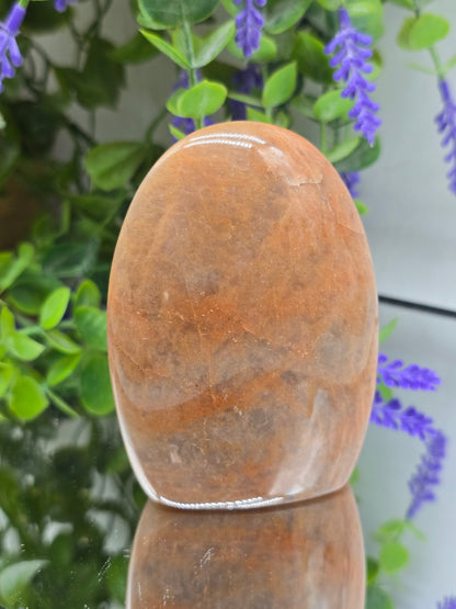 Peach Moonstone Freeform Standing Stone – Madagascan Divine Feminine Healing Crystal | 9cm × 6.5cm Crystal Wellness