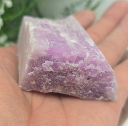 💗 Kunzite Raw – Stone of Divine Love, Calm & Emotional Healing Crystal Wellness