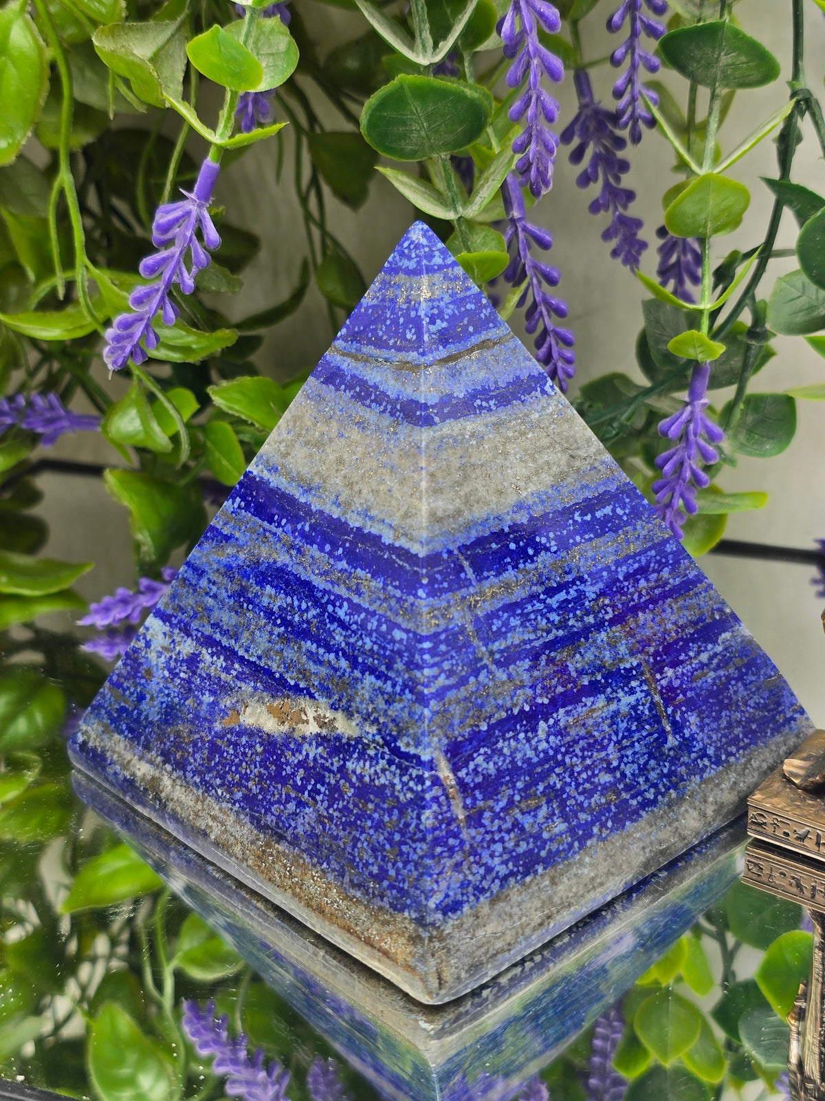 Lapis Lazuli Pyramid – Stone of Wisdom, Truth & Spiritual Insight | 1.3kg Crystal Wellness