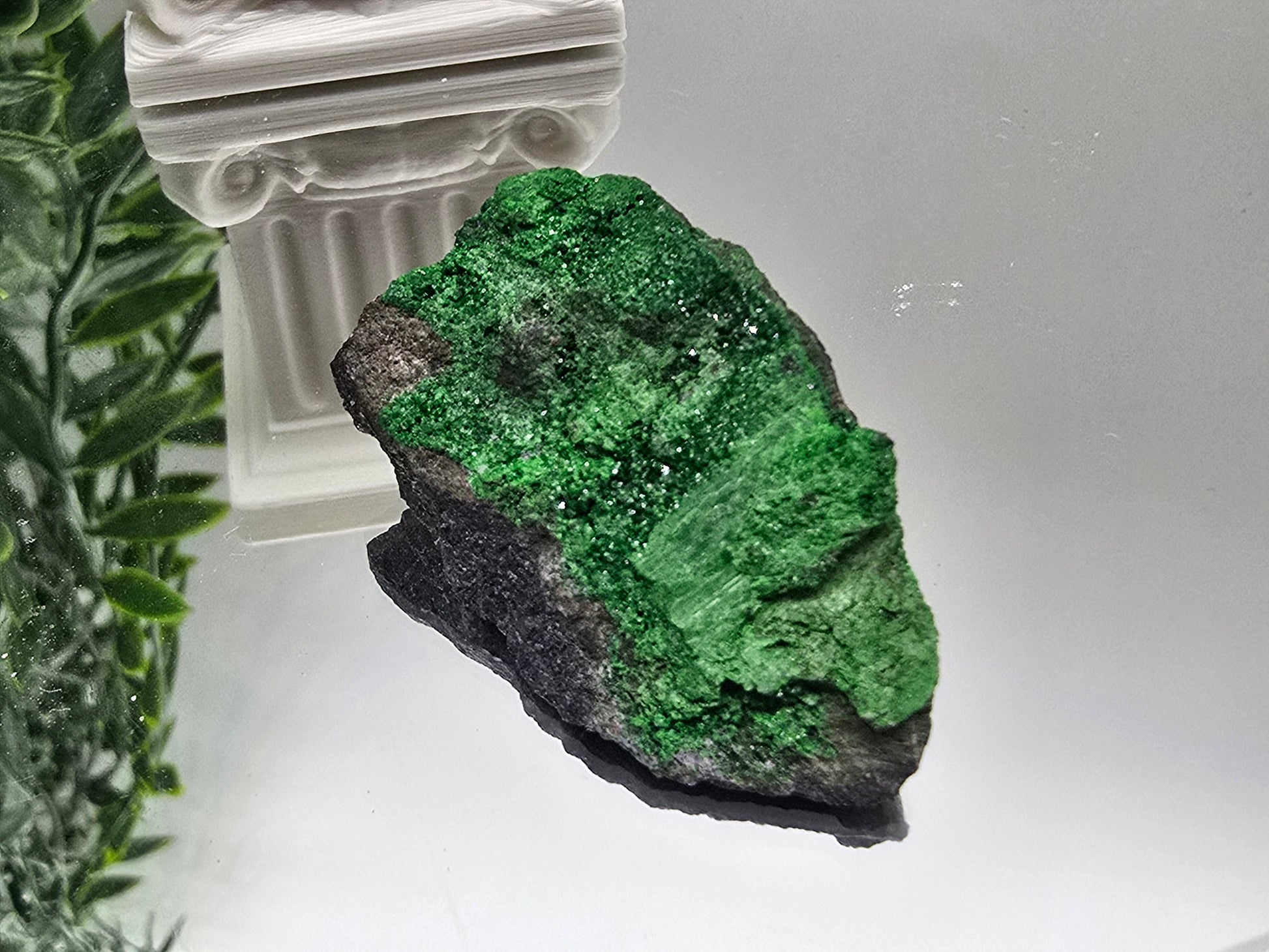 Uvarovite Rare AAA 41 × 26 × 15 mm (Stone of Abundant Heart & Prosperity) Crystal Wellness
