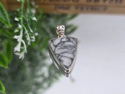 ✨ Pinolith Shield Pendant – 25×19mm | Sterling Silver 925 Crystal Wellness