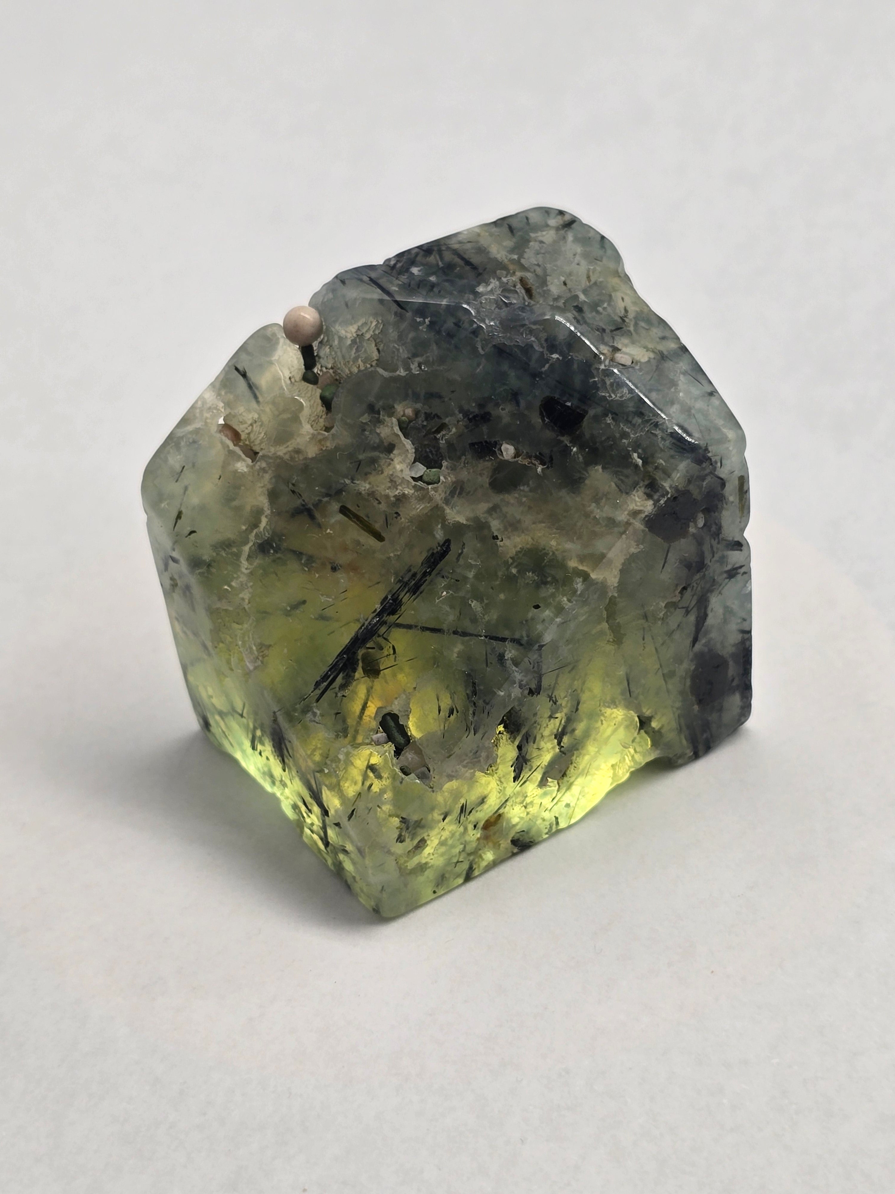 ✨ Prehnite Freeform – 181g | 5 × 5 × 5 cm Crystal Wellness