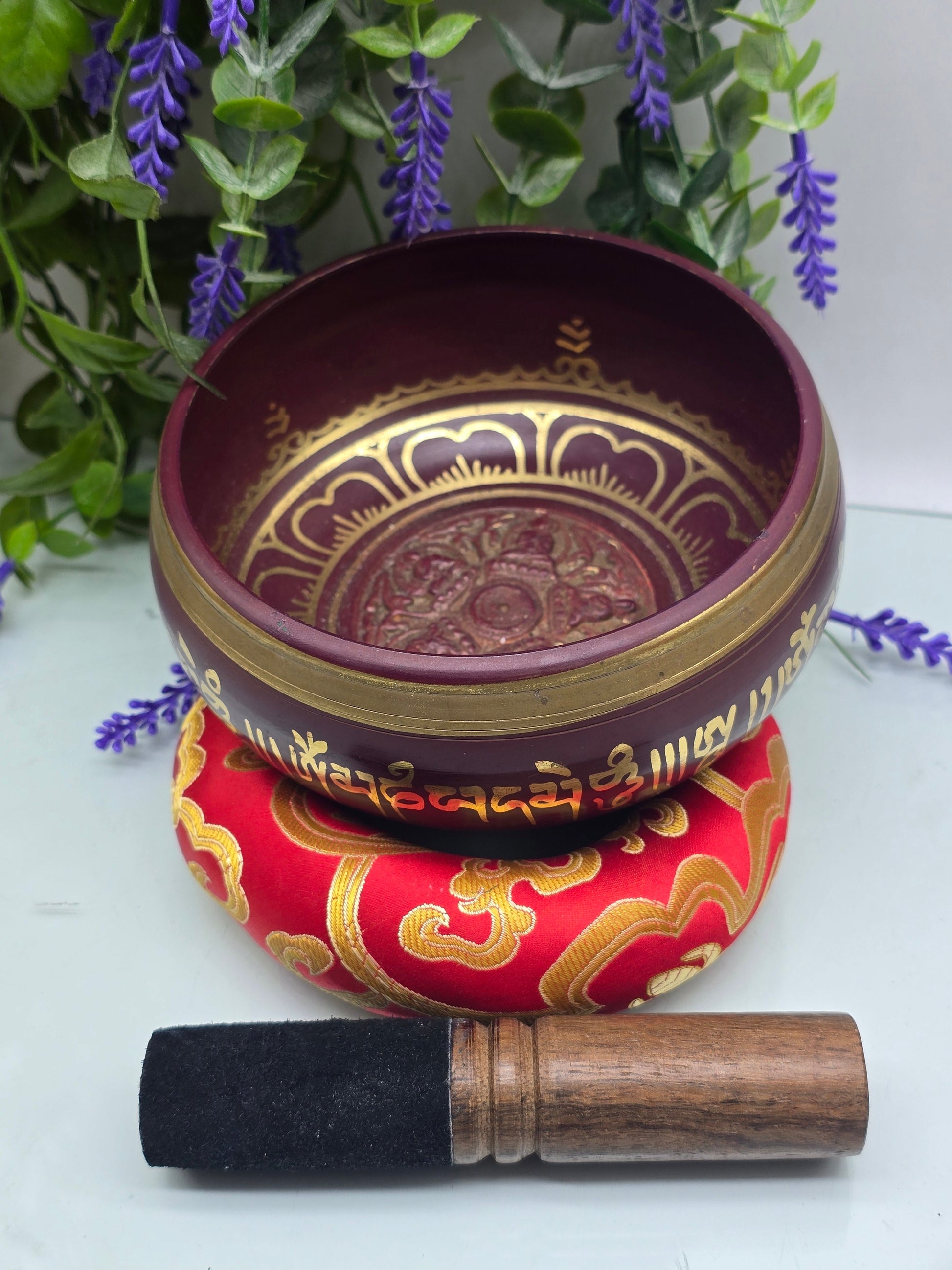 Tibetan Singing Bowl — 5 Inch | B Note | Five Buddhas | Crown Chakra
“Five Wisdom Buddhas — Bowl of Higher Consciousness” Crystal Wellness