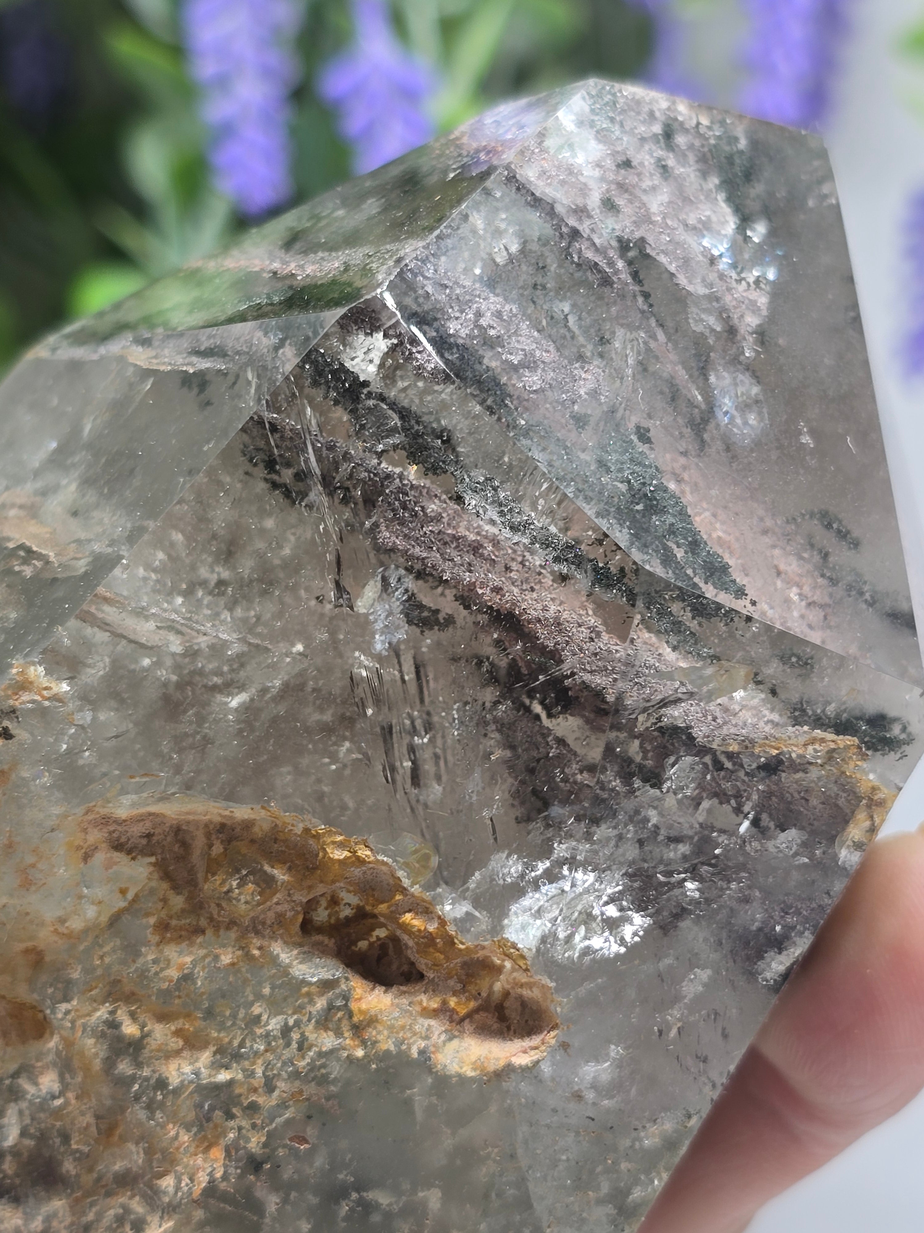 BLACK AND GREEN PHANTOM QUARTZ – “Protection & Renewal” – 12×5×3 cm Crystal Wellness
