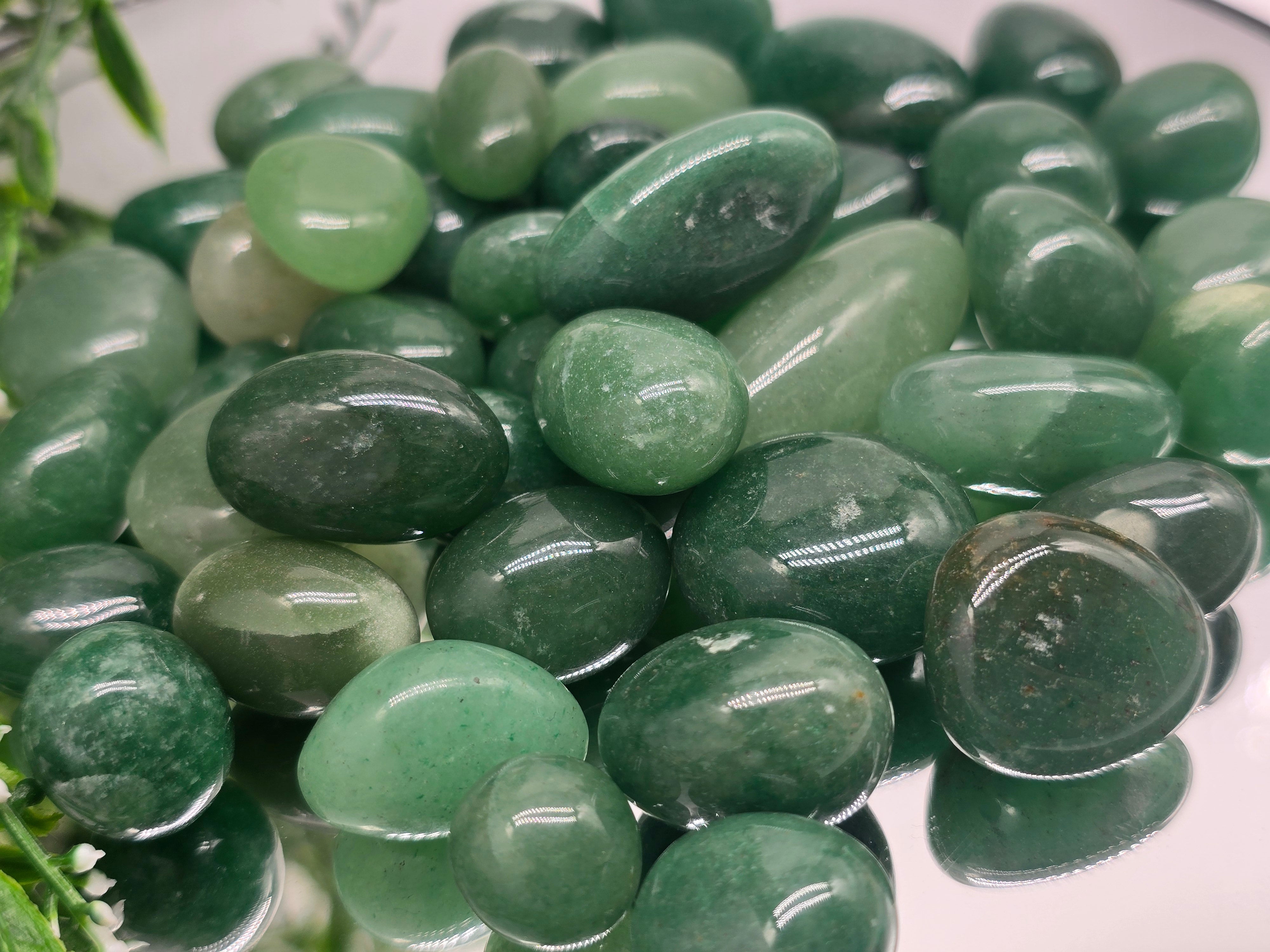 💚 Green Aventurine Tumbled Stone – Stone of Luck, Success & Prosperity Crystal Wellness