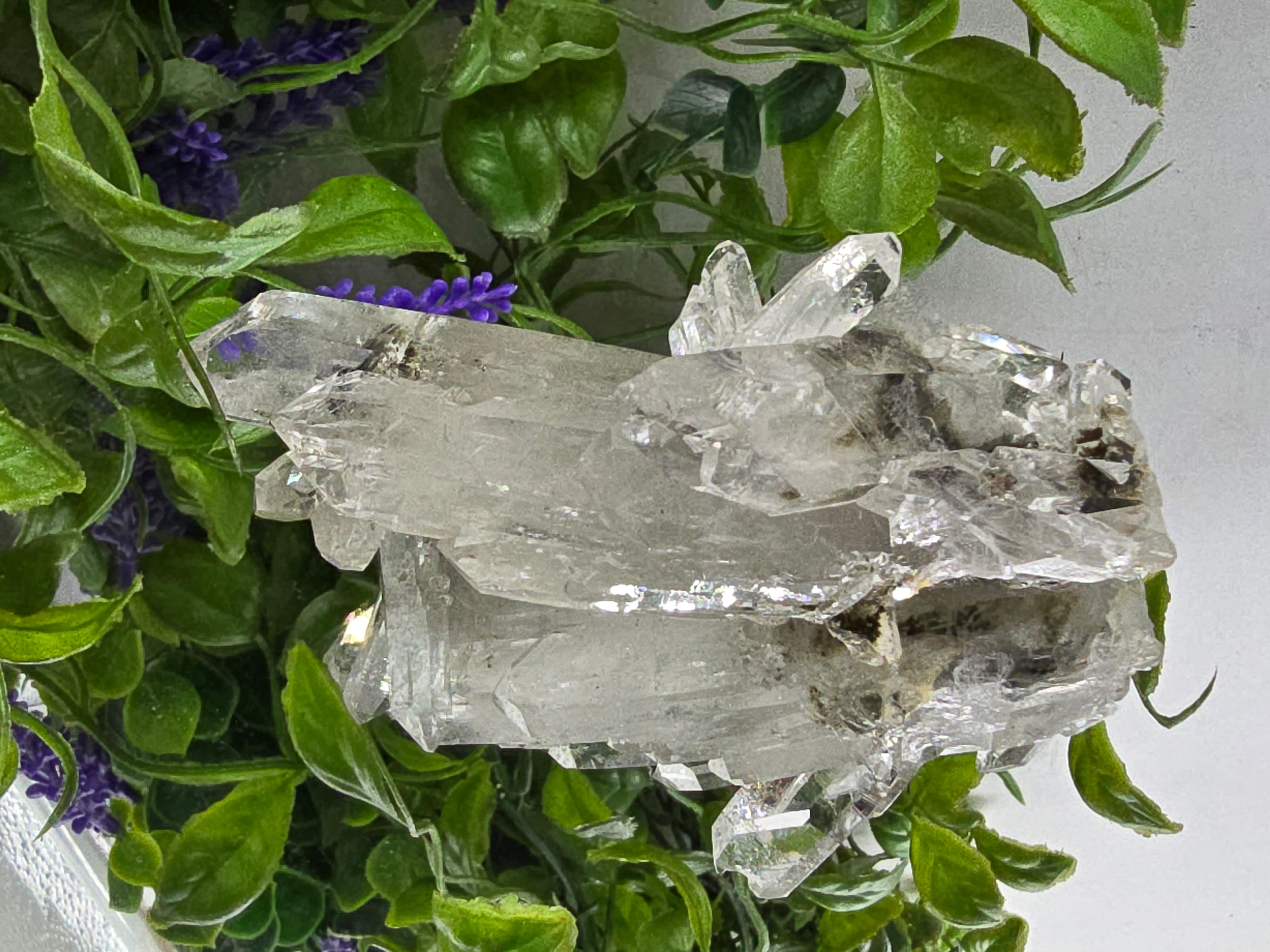 BLACK AND GREEN PHANTOM QUARTZ – “Protection & Renewal” – 12×5×3 cm Crystal Wellness