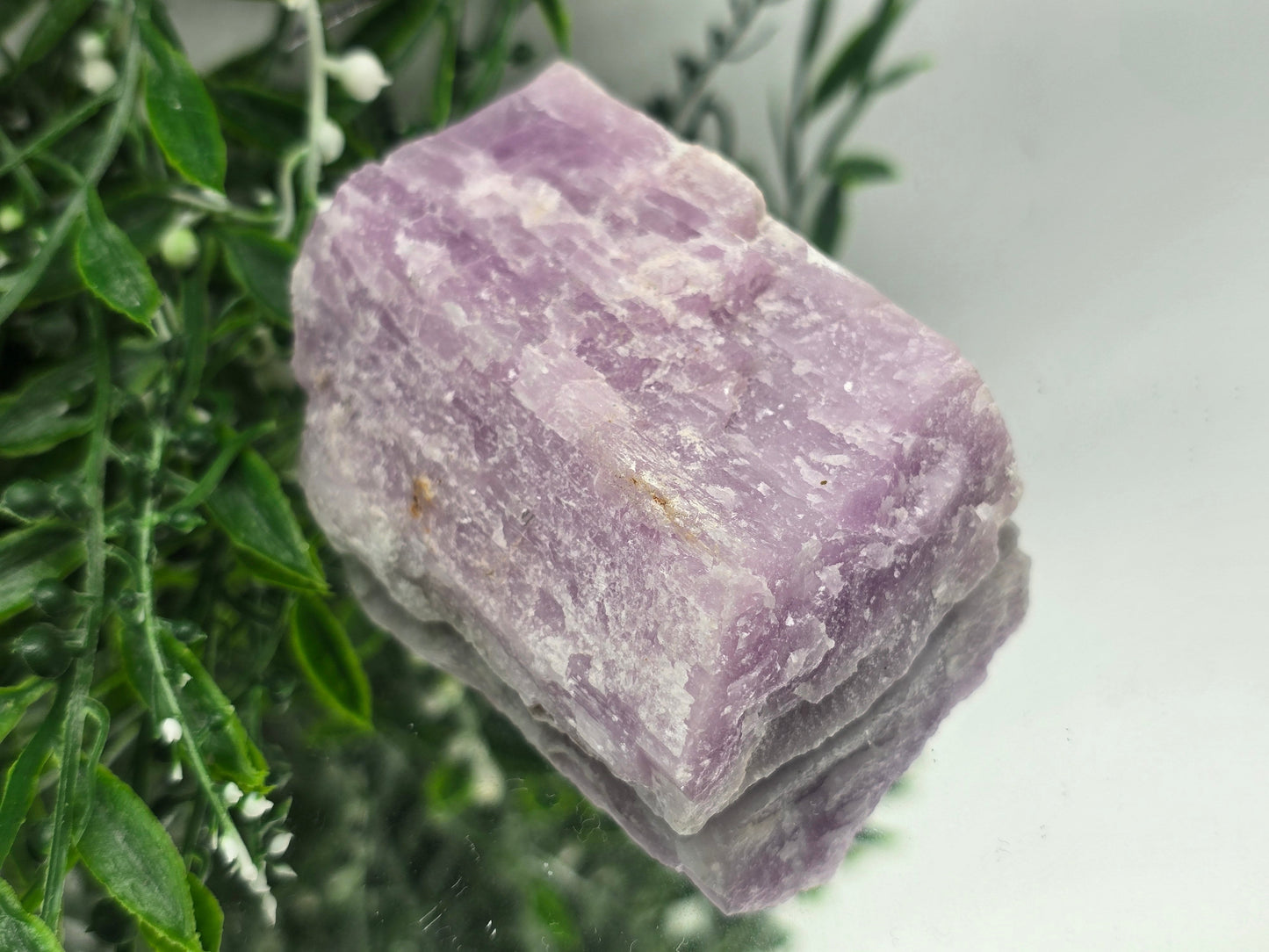 💗 Kunzite Raw – Stone of Divine Love, Calm & Emotional Healing Crystal Wellness