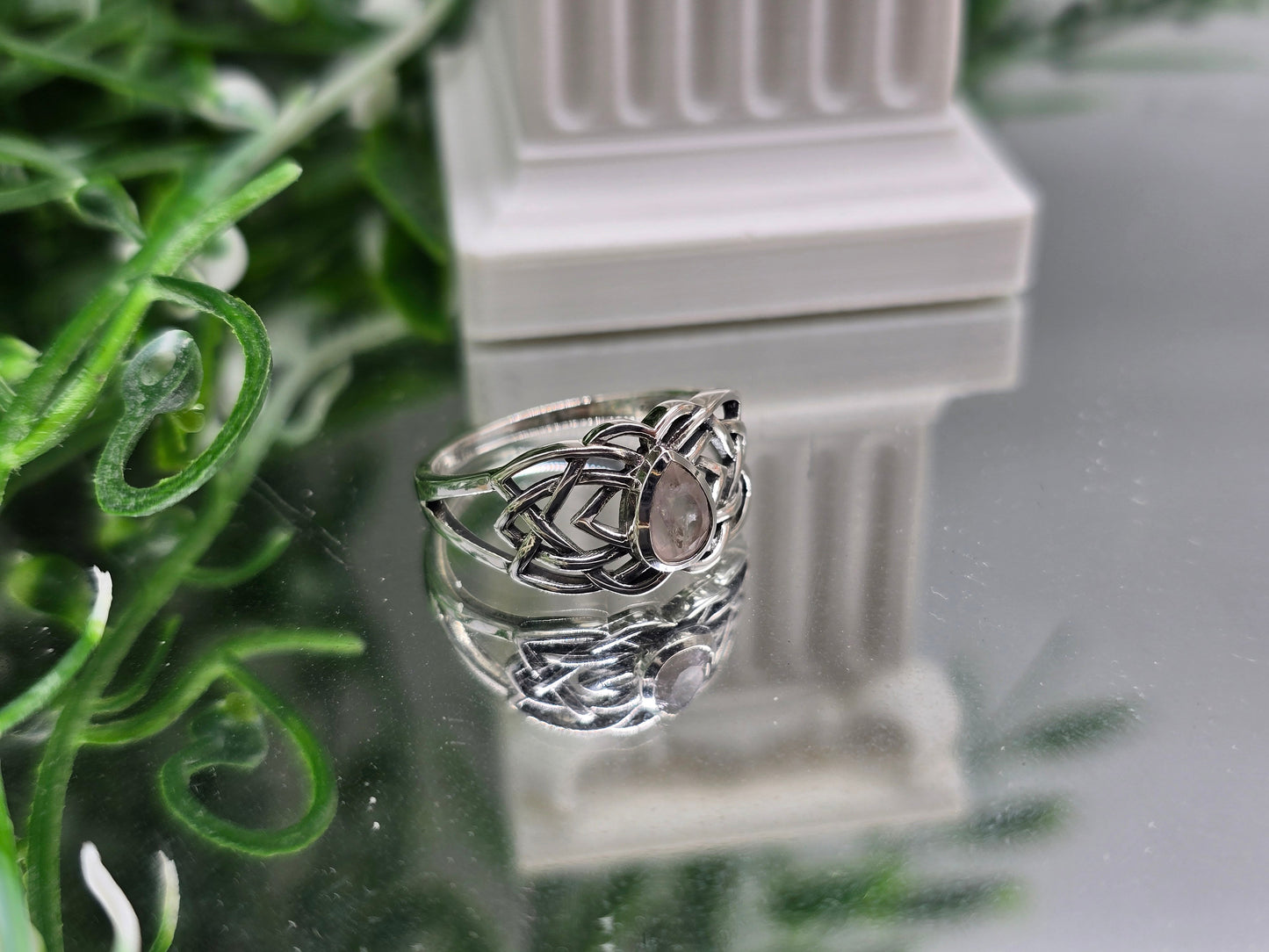 Rose Quartz Faceted 925 Sterling Silver Ring Size 7 |
Stone of Love, Self-Love & Emotional Healing Crystal Wellness