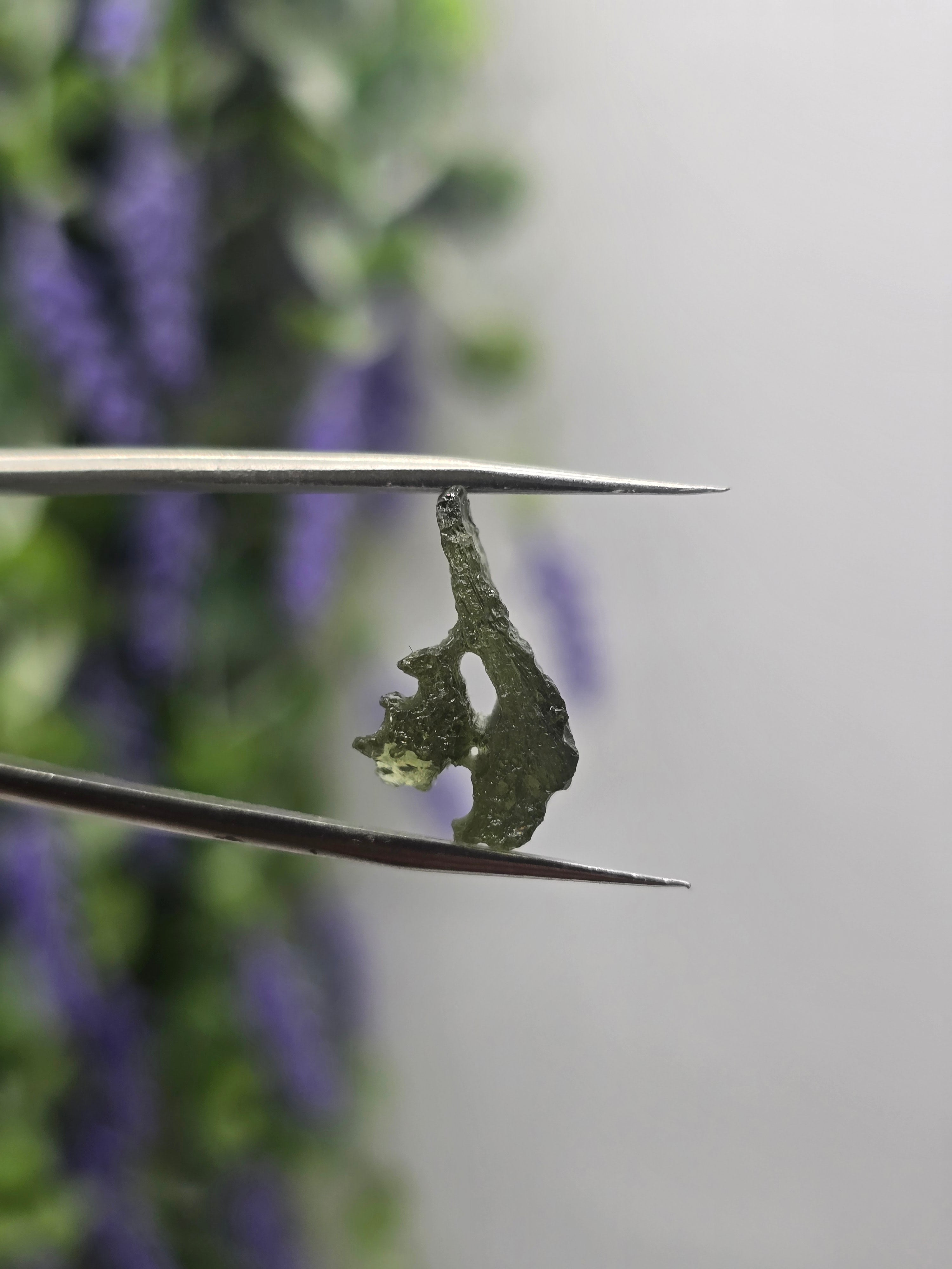 Natural Moldavite 0.9g – Cosmic Transformation Tektite Crystal Wellness