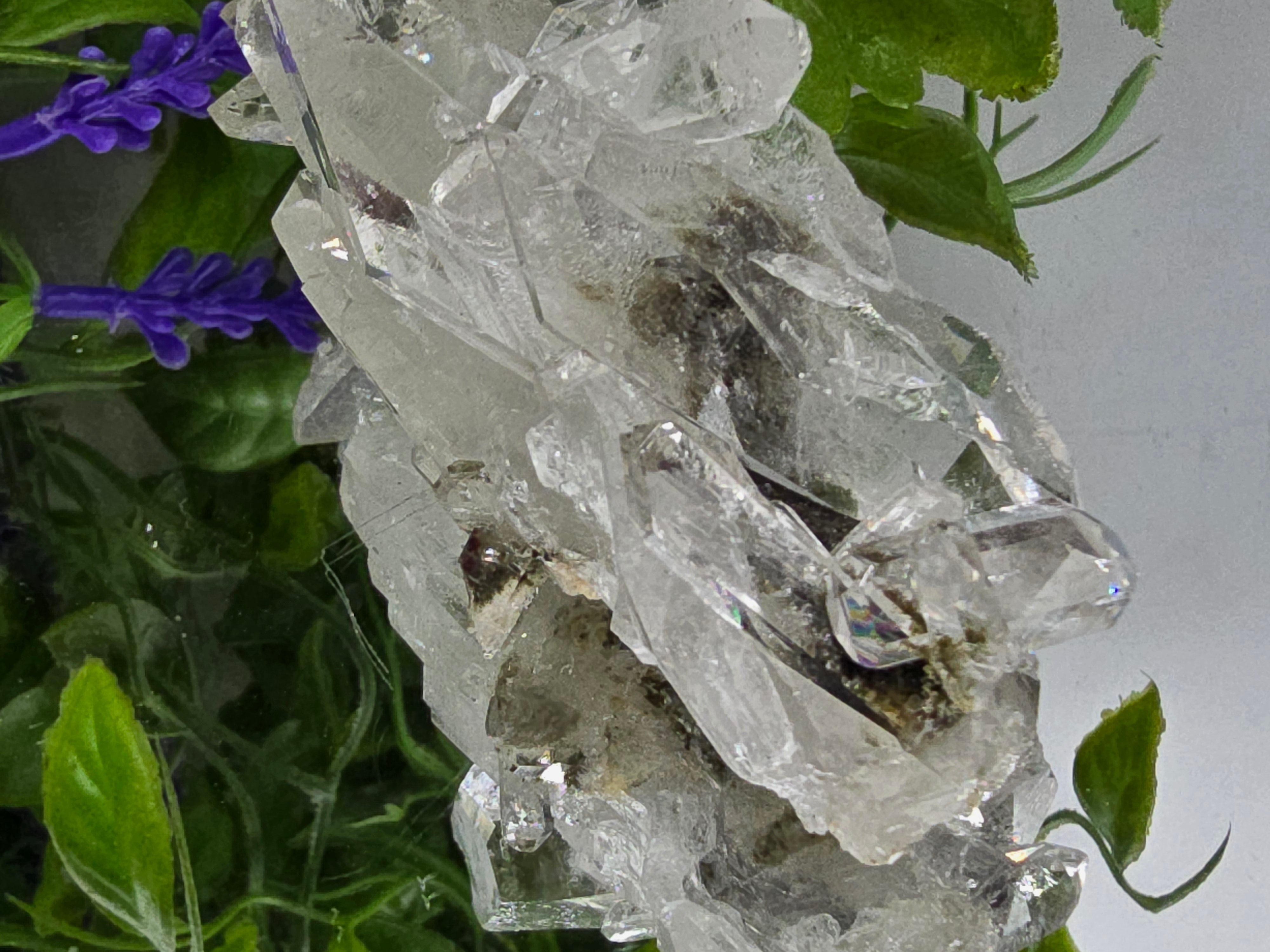 BLACK AND GREEN PHANTOM QUARTZ – “Protection & Renewal” – 12×5×3 cm Crystal Wellness