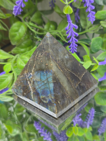 Labradorite Pyramid | Magic, Transformation & Protection Crystal Wellness