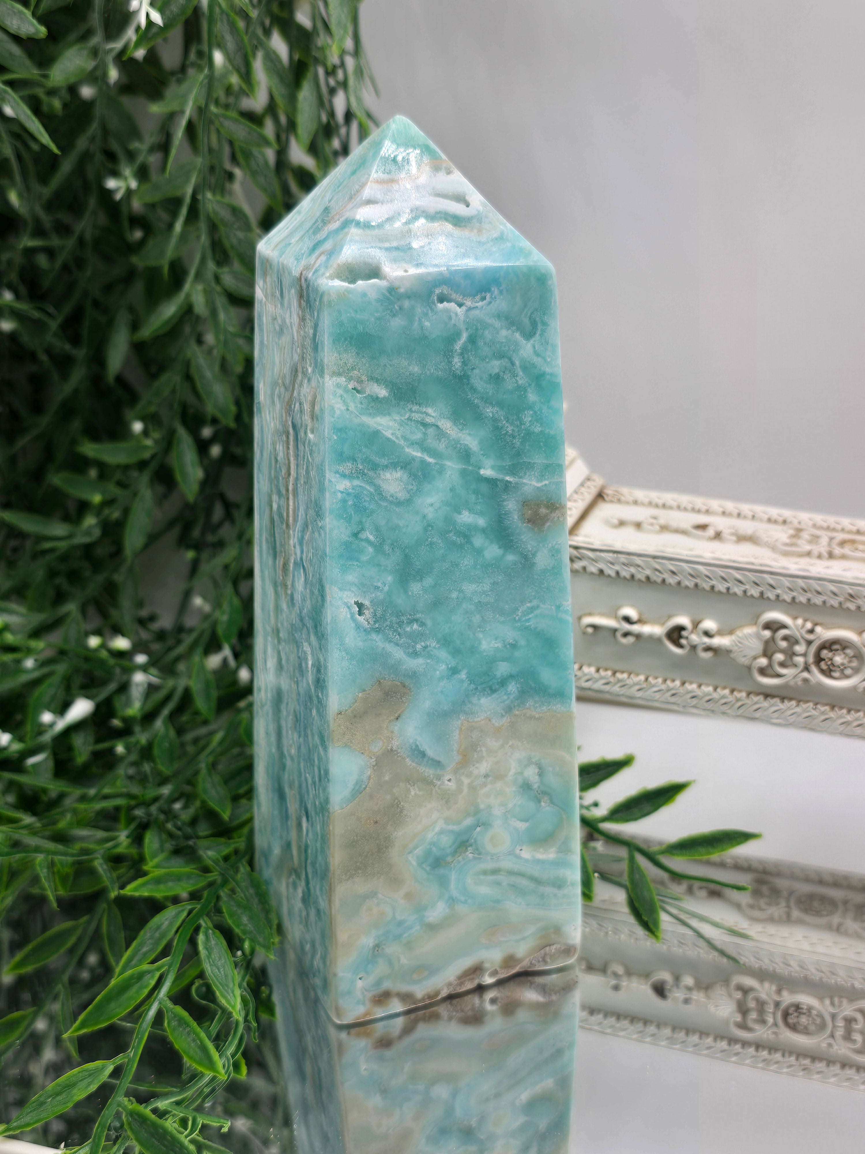 Caribbean Blue Calcite Point 19x6.5cm (Stone of Tranquil Clarity & Emotional Renewal) Crystal Wellness
