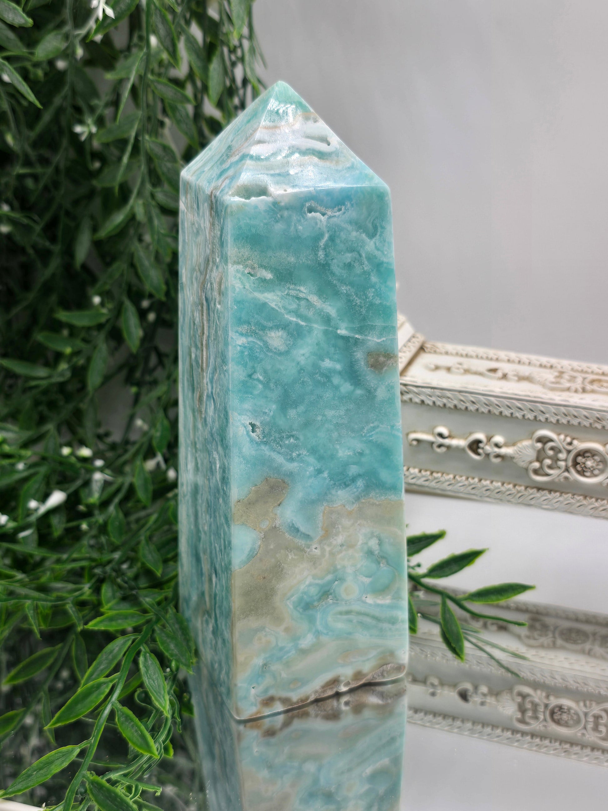 Caribbean Blue Calcite Point 19x6.5cm (Stone of Tranquil Clarity & Emotional Renewal) Crystal Wellness