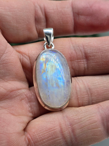 Blue Fire Moonstone 925 Sterling Silver Pendant (3 x 1.5cm) – Stone of New Beginnings & Divine Feminine Energy Crystal Wellness