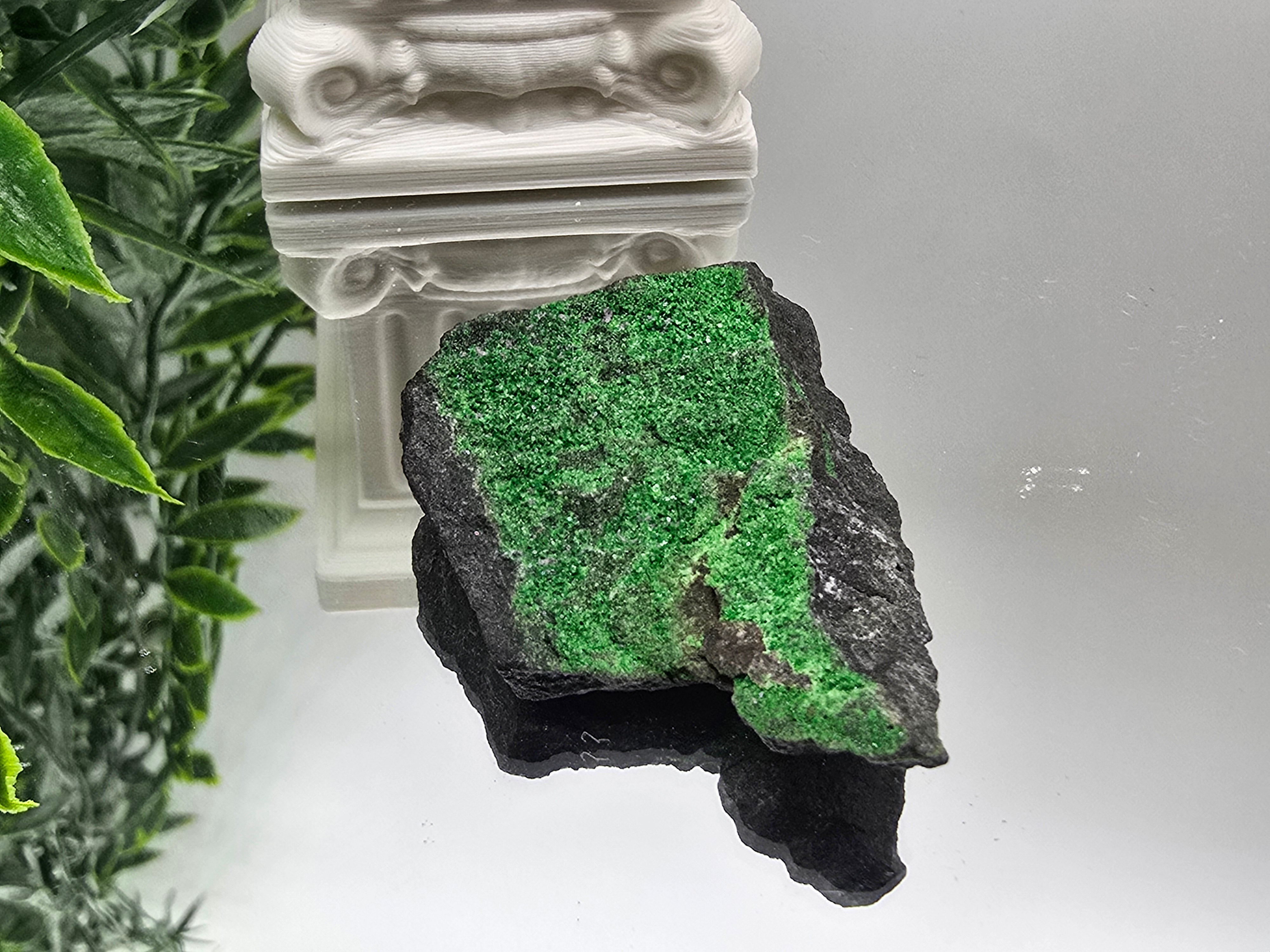 Uvarovite Rare AAA 46 × 34 × 11 mm (Stone of Abundant Heart & Prosperity) Crystal Wellness