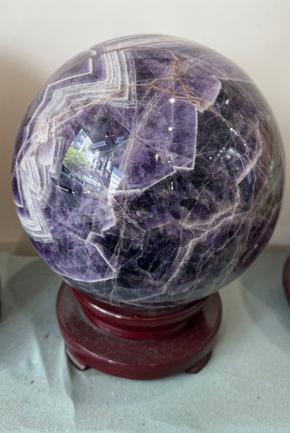 Chevron Amethyst Sphere – 22.2kg | Diameter 25cm Crystal Wellness