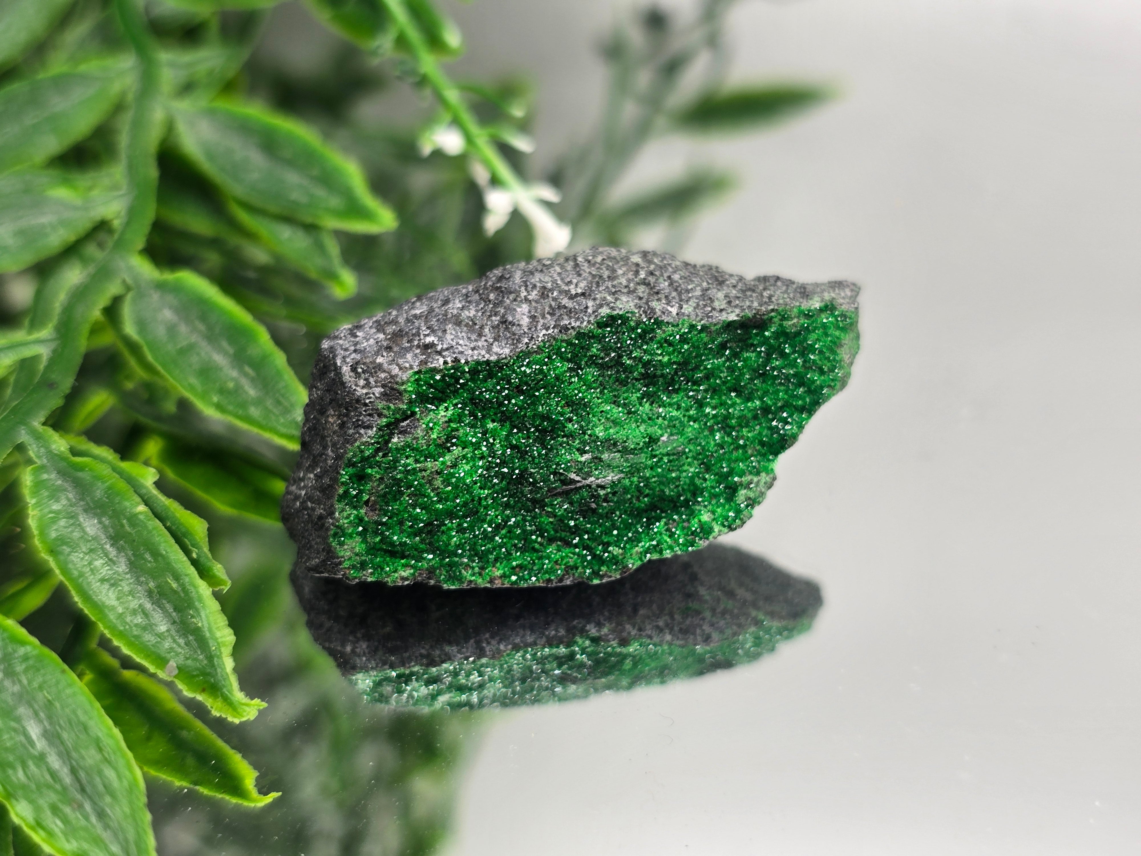 Uvarovite Rare AAA 46 × 20 × 17 mm (Stone of Abundant Heart & Prosperity) Crystal Wellness