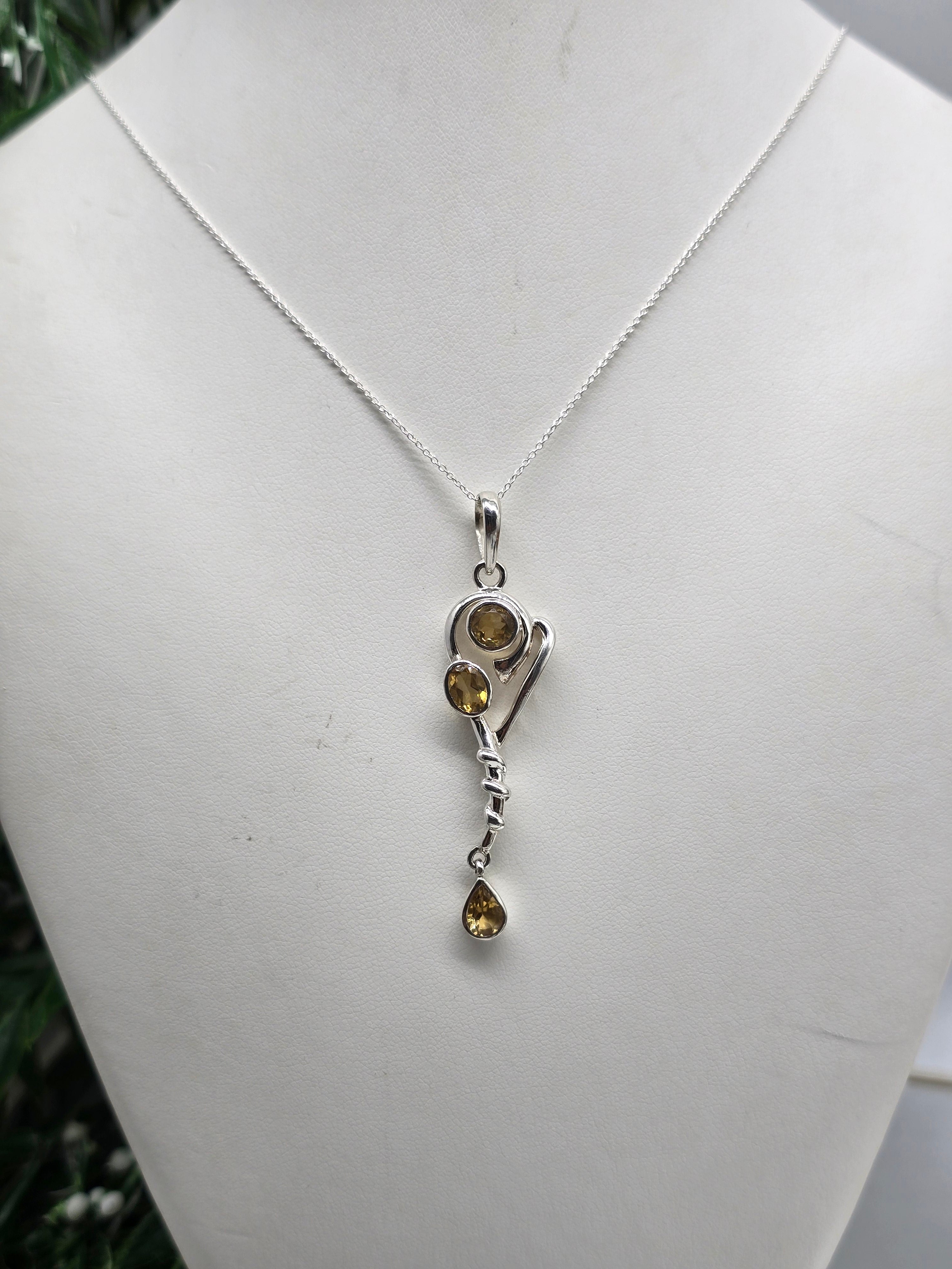 Citrine 925 Sterling Silver Pendant – Flowing Heart Design (Stone of Abundance & Radiant Confidence) Crystal Wellness