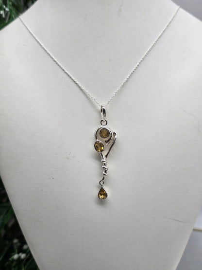 Citrine 925 Sterling Silver Pendant – Flowing Heart Design (Stone of Abundance & Radiant Confidence) Crystal Wellness