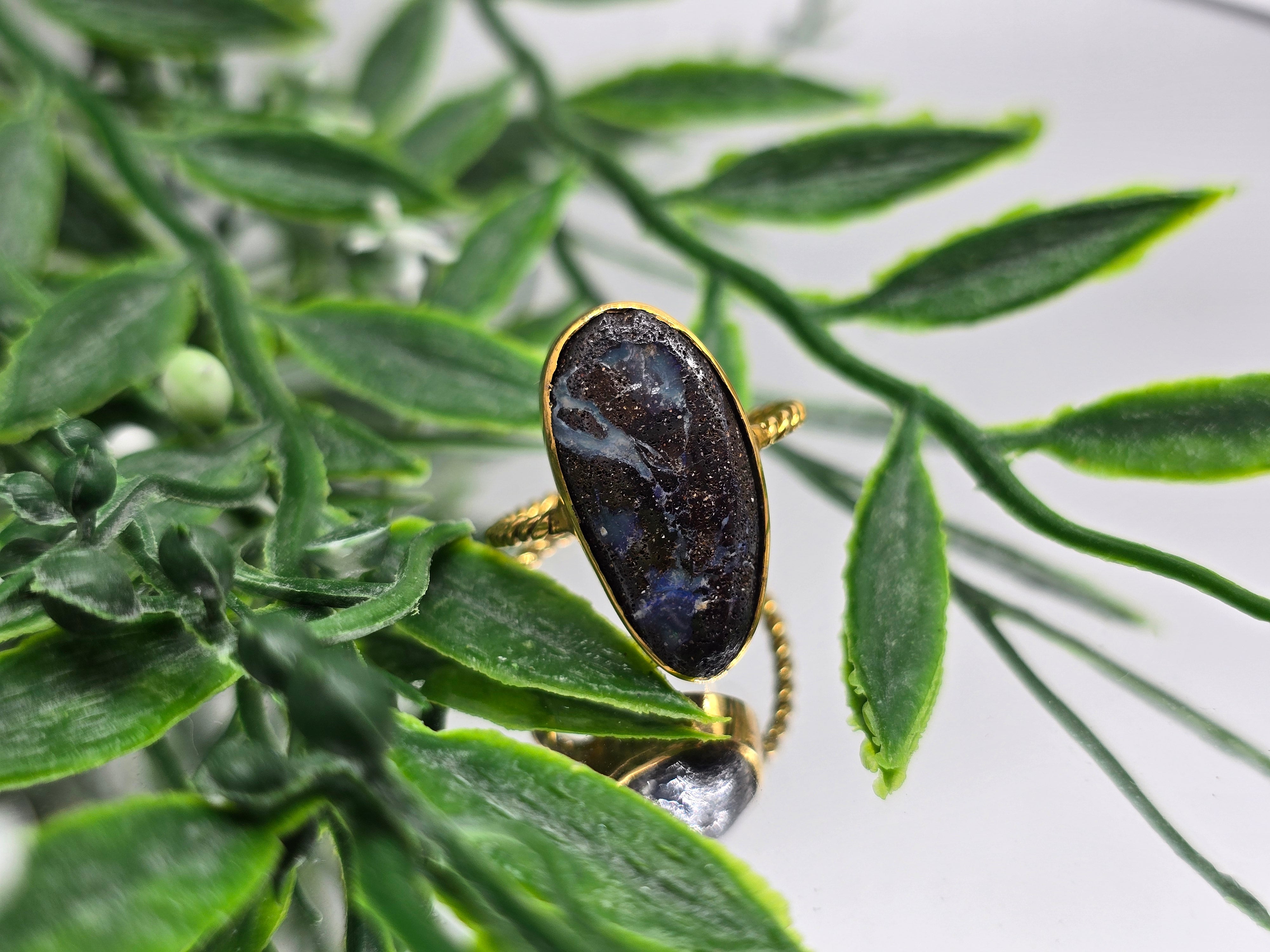 22 Carat Gold Boulder Opal Ring – Unique Natural Gemstone, Size 7 Crystal Wellness